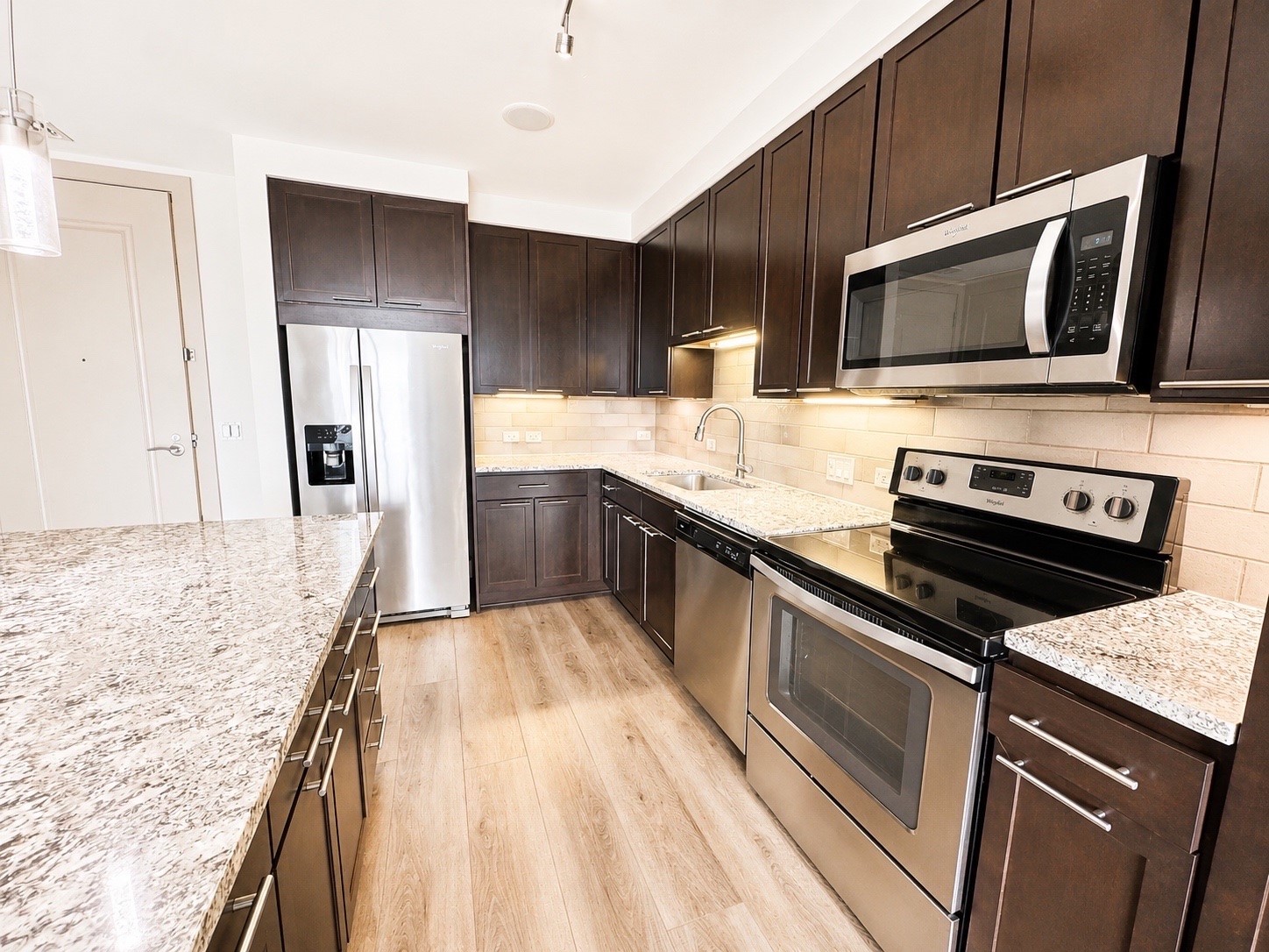9787 Katy Freeway 1611 Property Photo 6