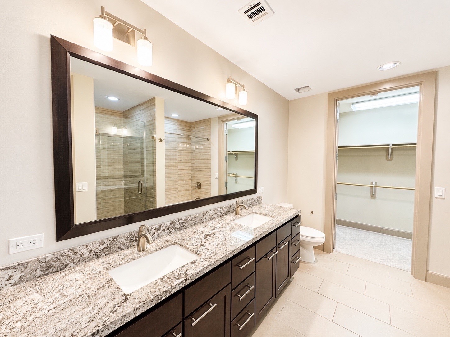 9787 Katy Freeway 1611 Property Photo 9