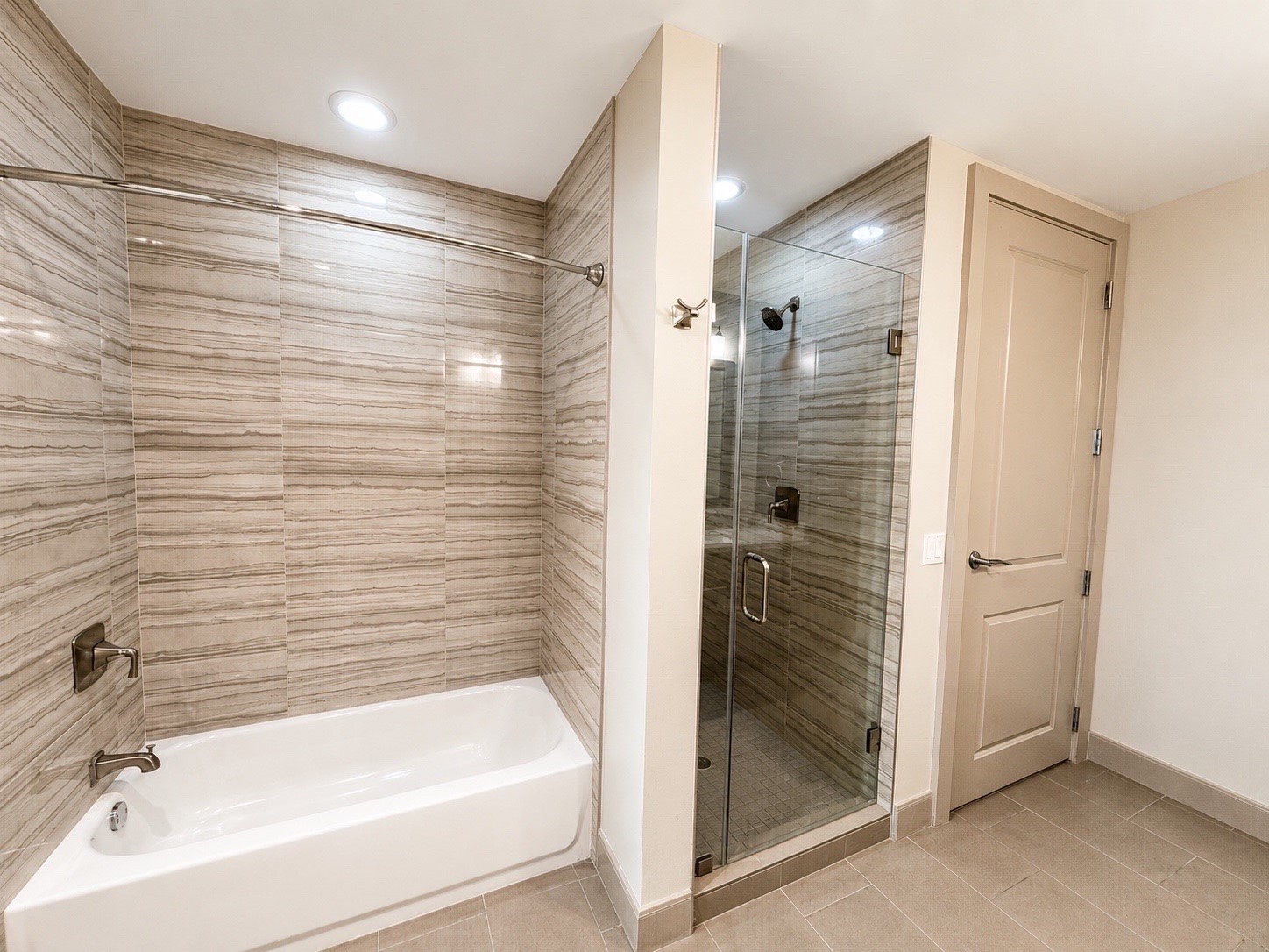 9787 Katy Freeway 1611 Property Photo 10