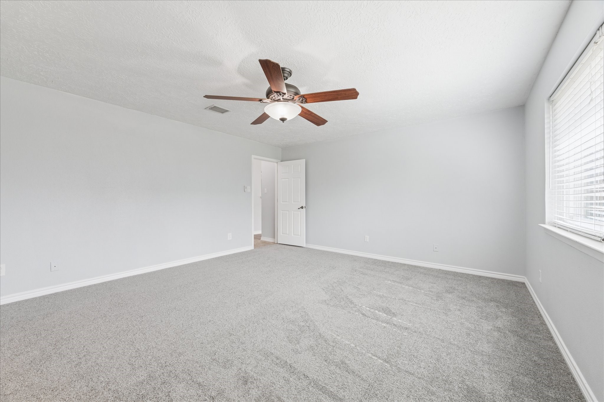 320 Creek Bend Drive Property Photo 19