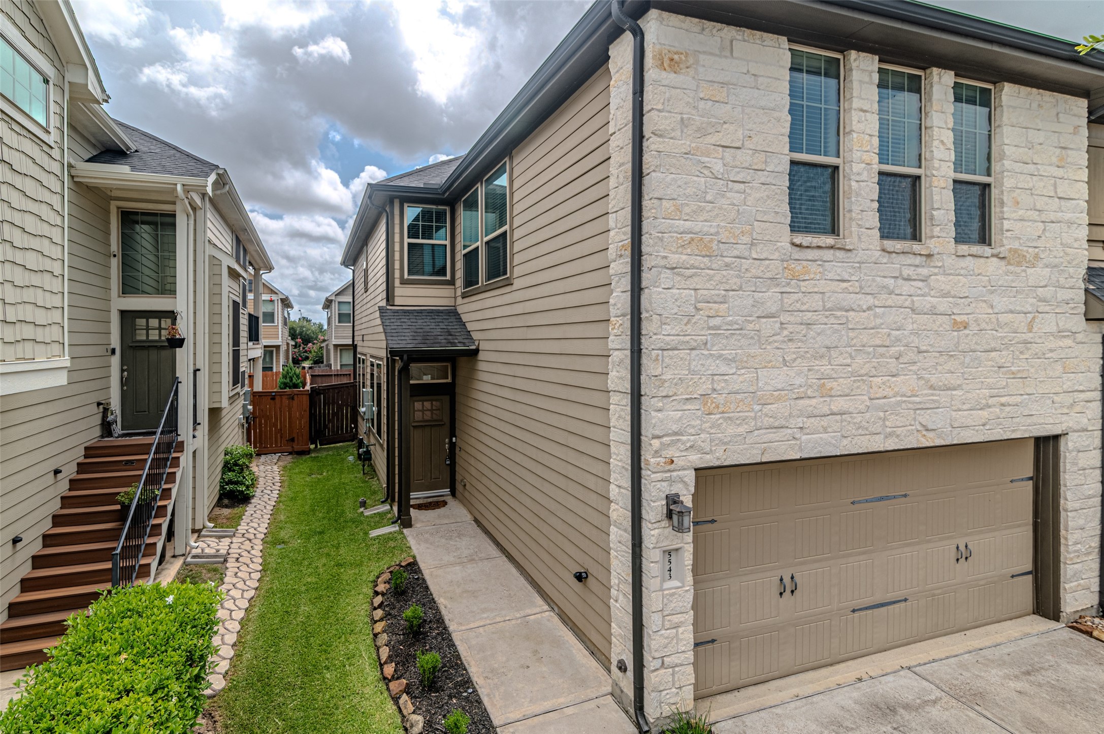 5543 Purple Meadow Lane Property Photo 2