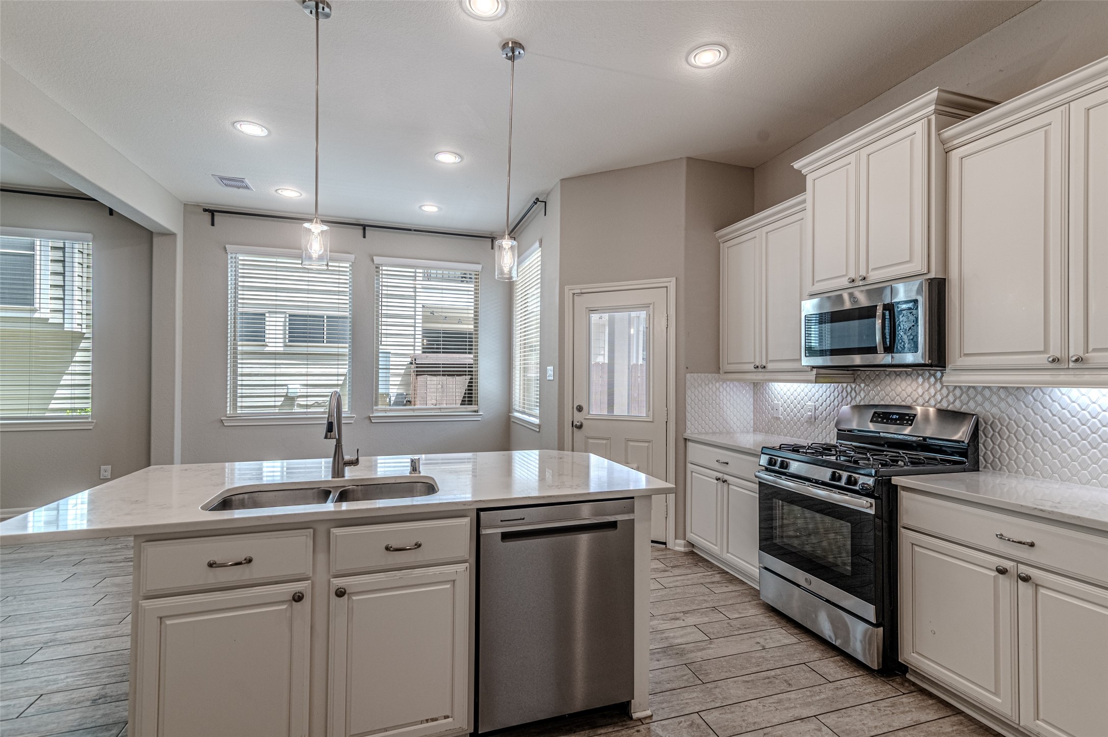 5543 Purple Meadow Lane Property Photo 16