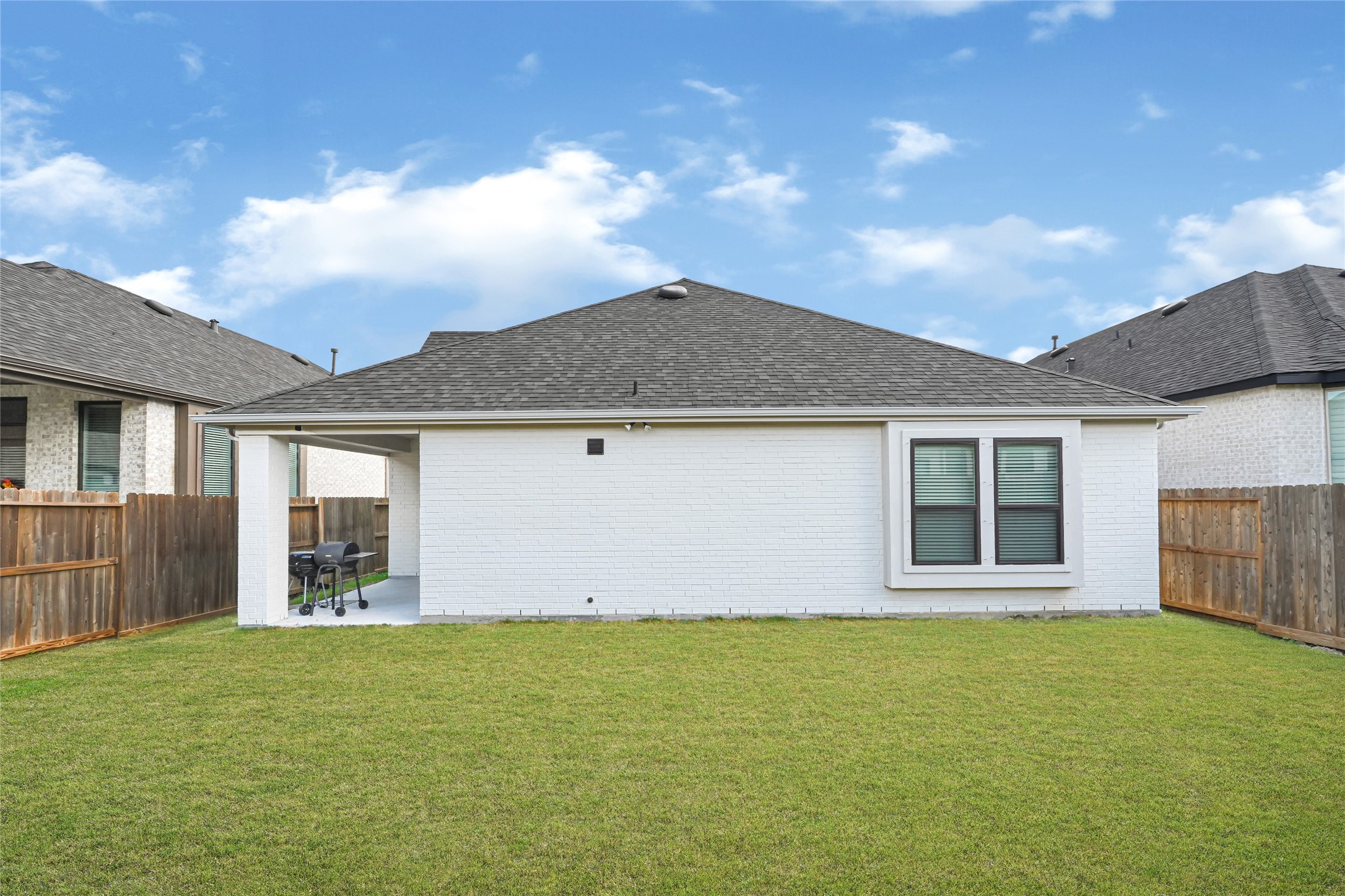 12331 Palmetto Dr Property Photo 6