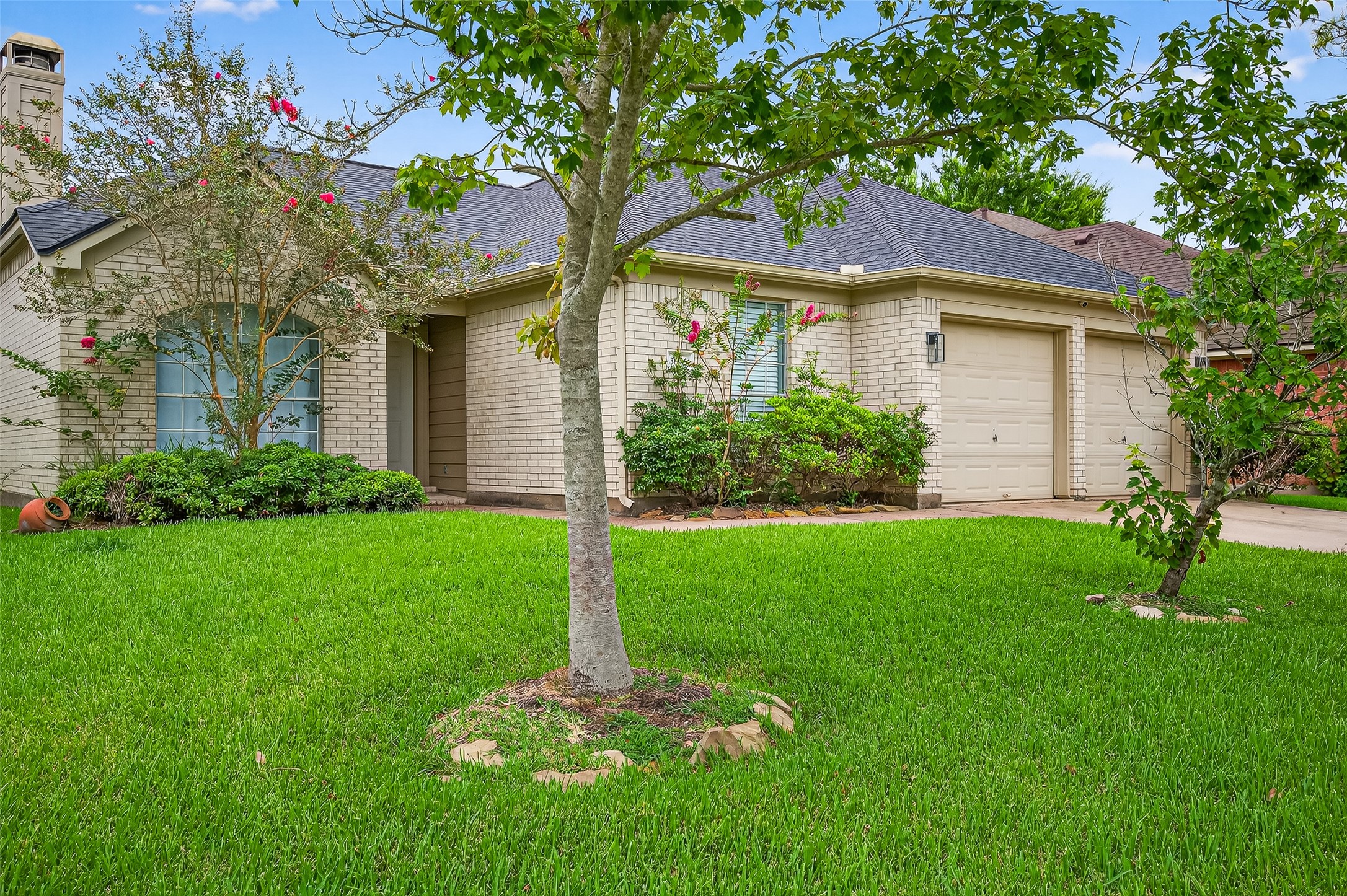 3606 Paigewood Drive Property Photo 2