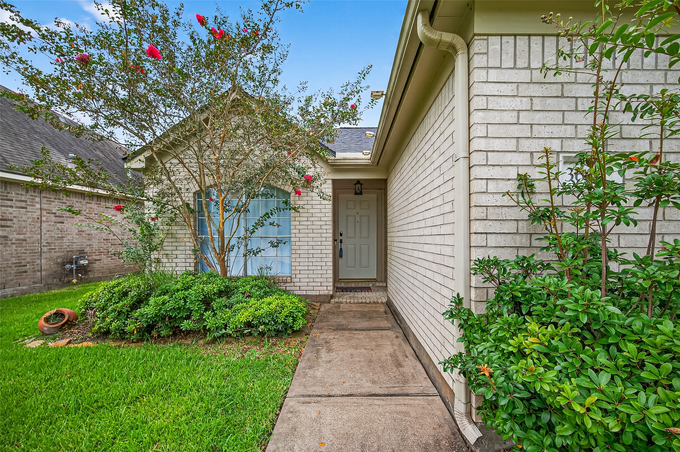 3606 Paigewood Drive Property Photo 3