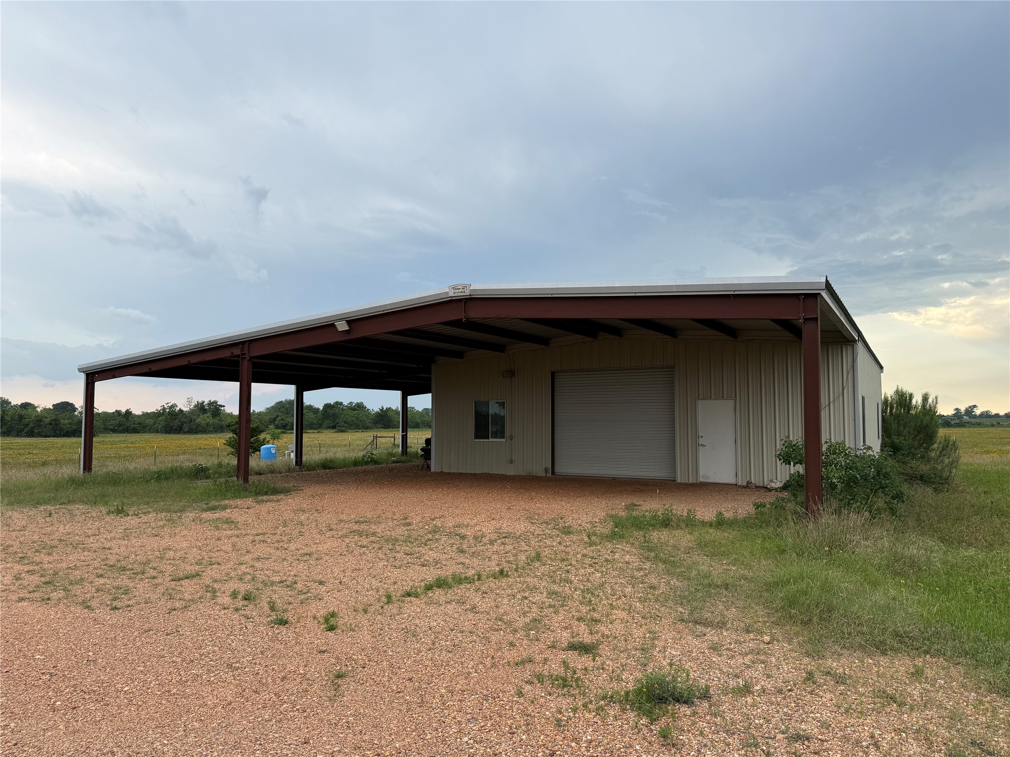 1240 Crooked Road Property Photo 8