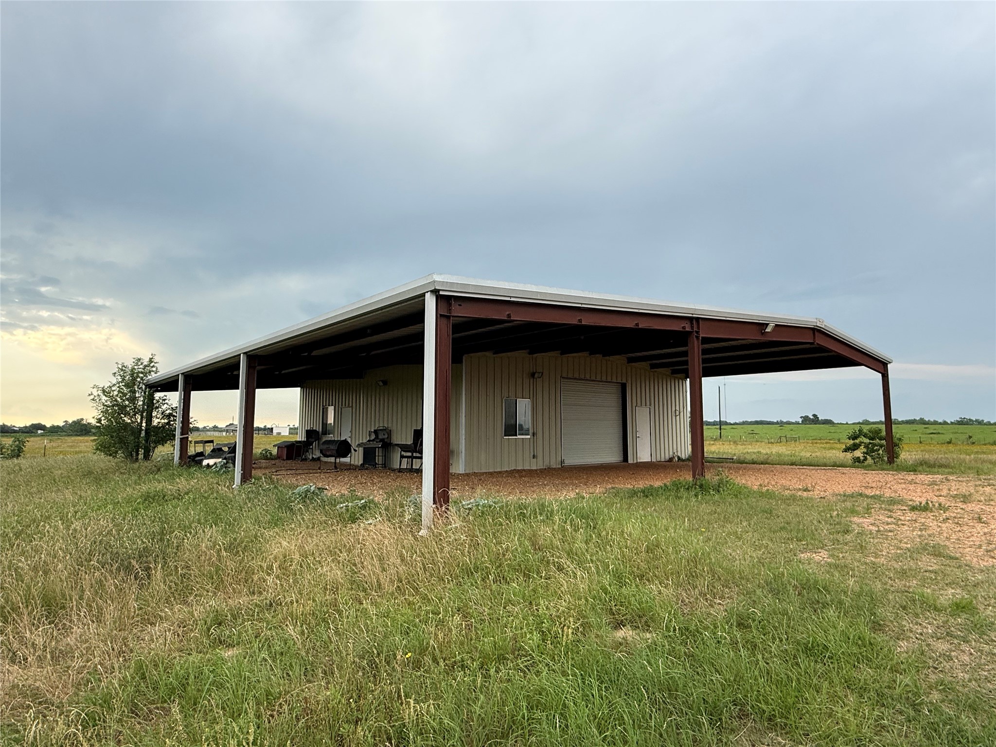 1240 Crooked Road Property Photo 9