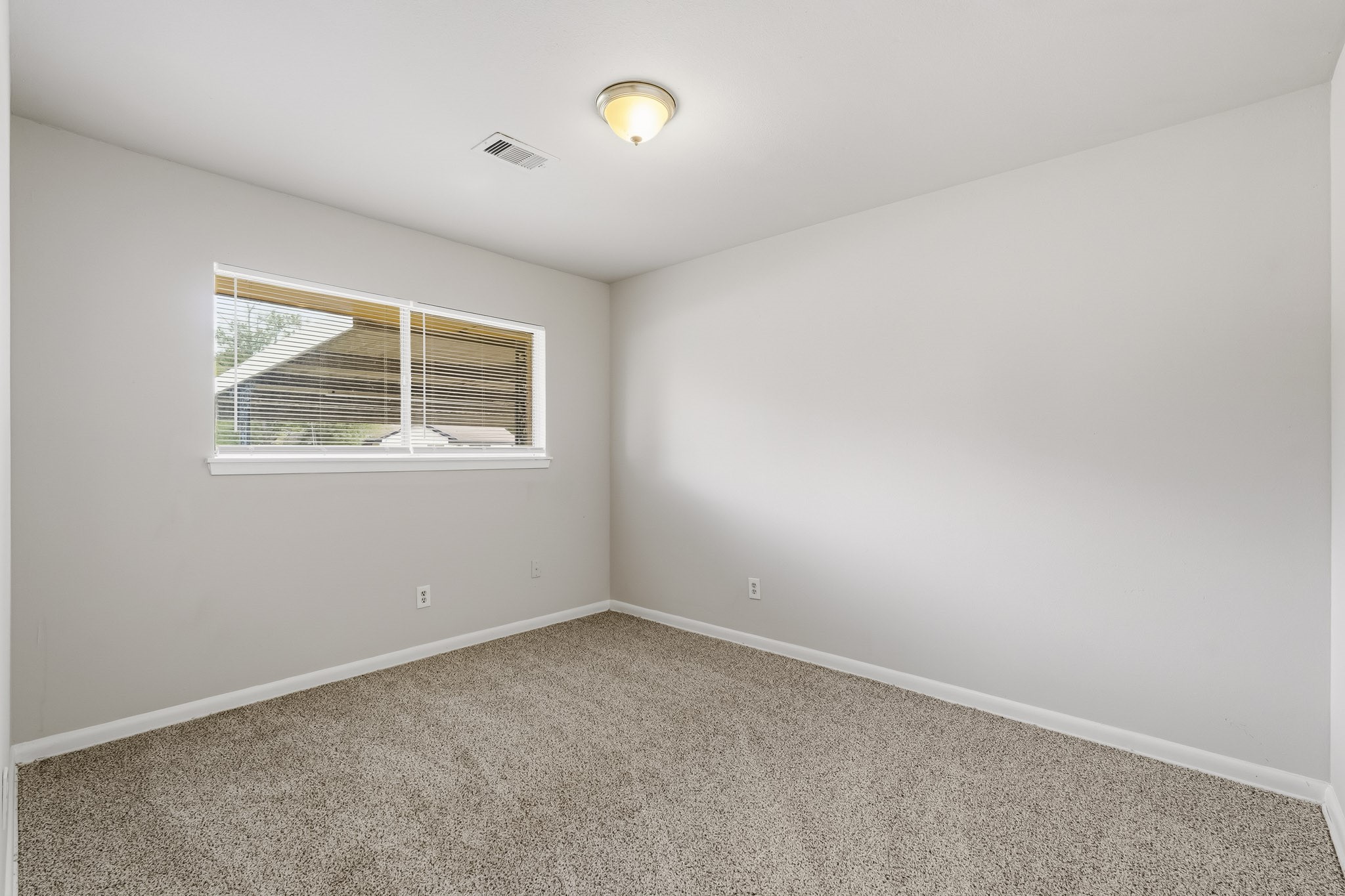 5239 Selinsky Road Property Photo 11