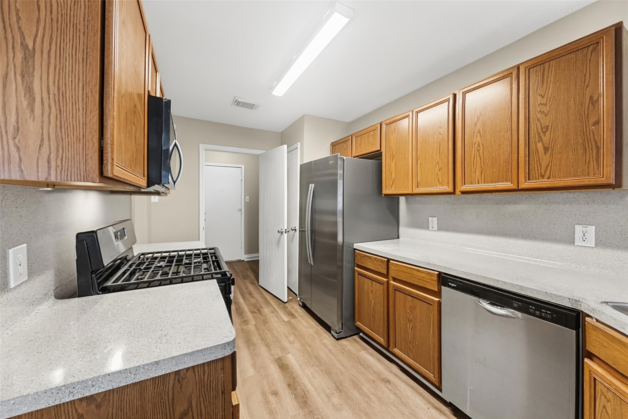 2931 Steelhead Drive Property Photo 2