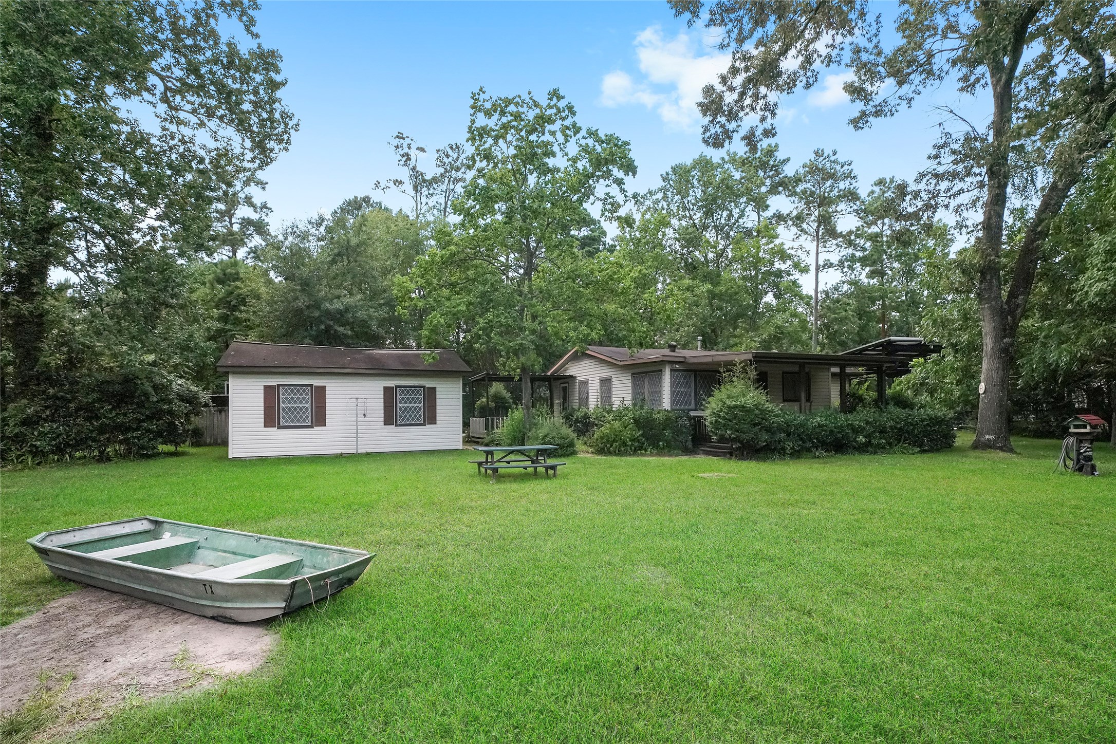 18121 Atkinson Lane Property Photo 4