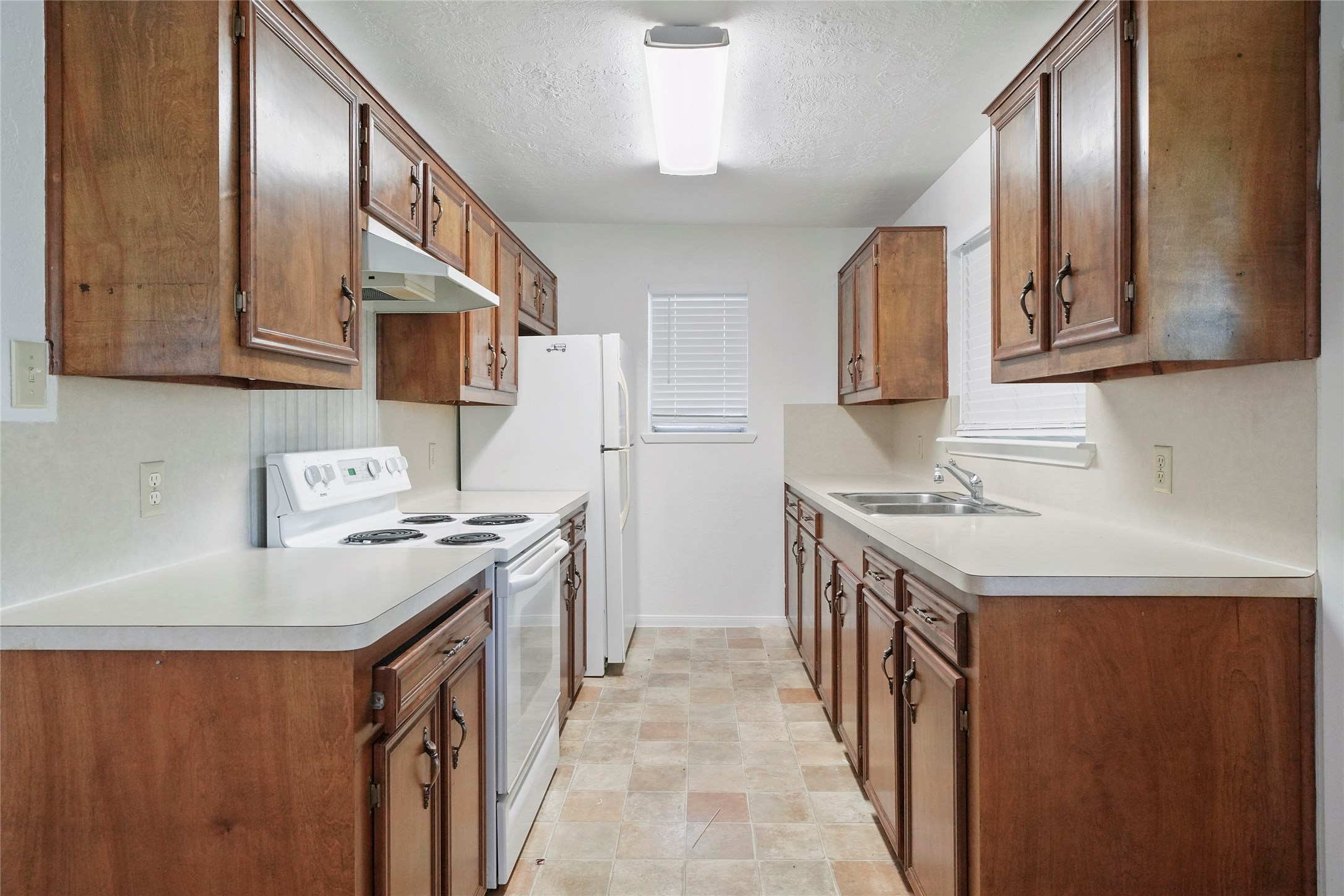 18121 Atkinson Lane Property Photo 16