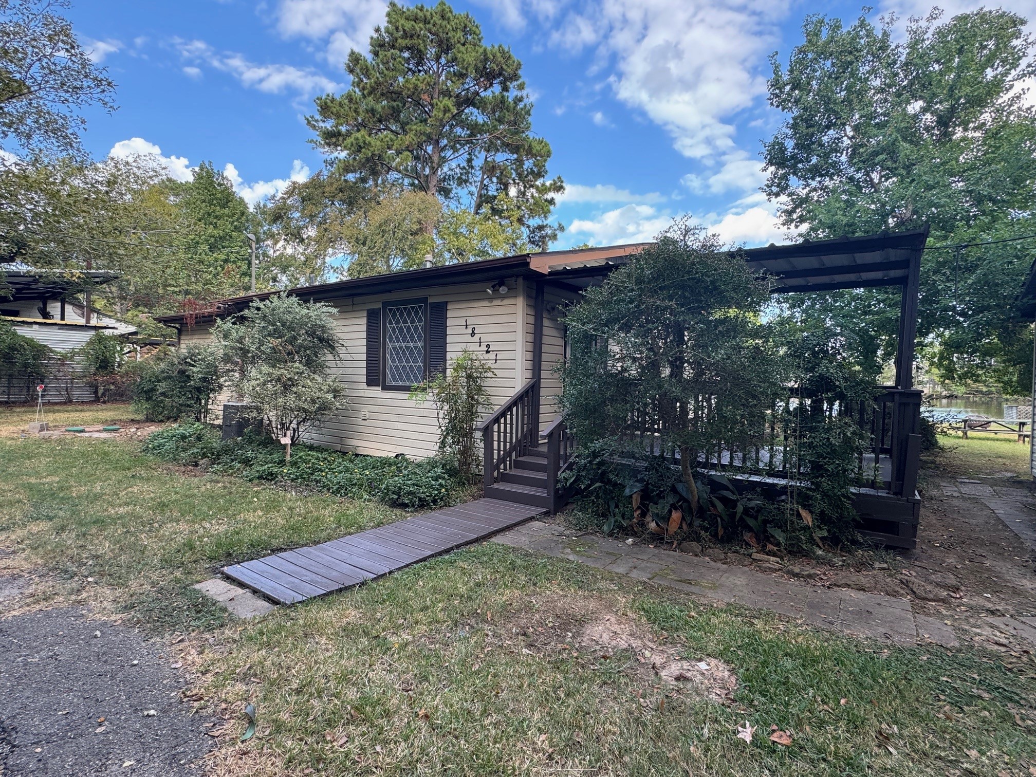 18121 Atkinson Lane Property Photo 26