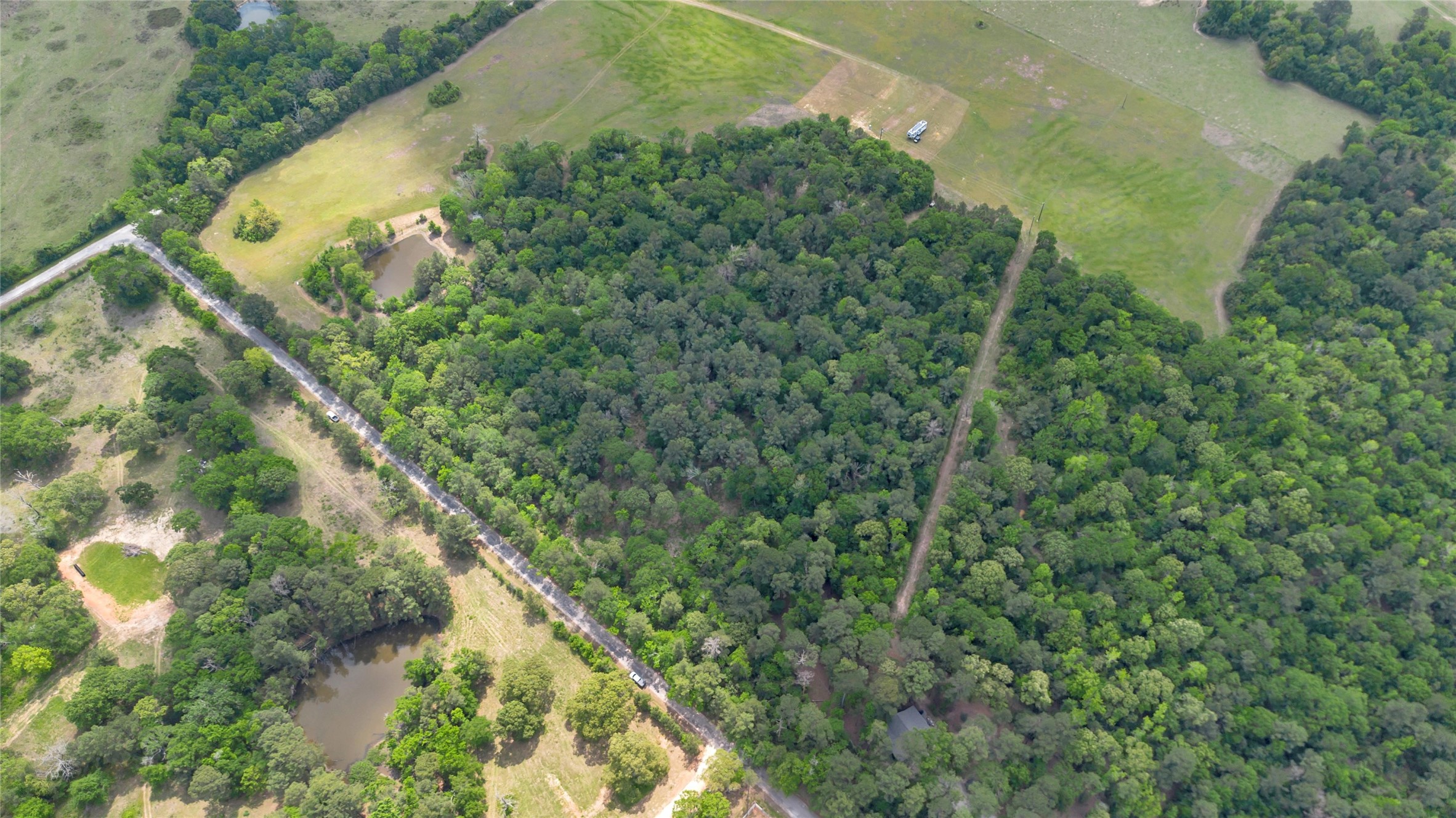 403 Pool Rd Property Photo 6