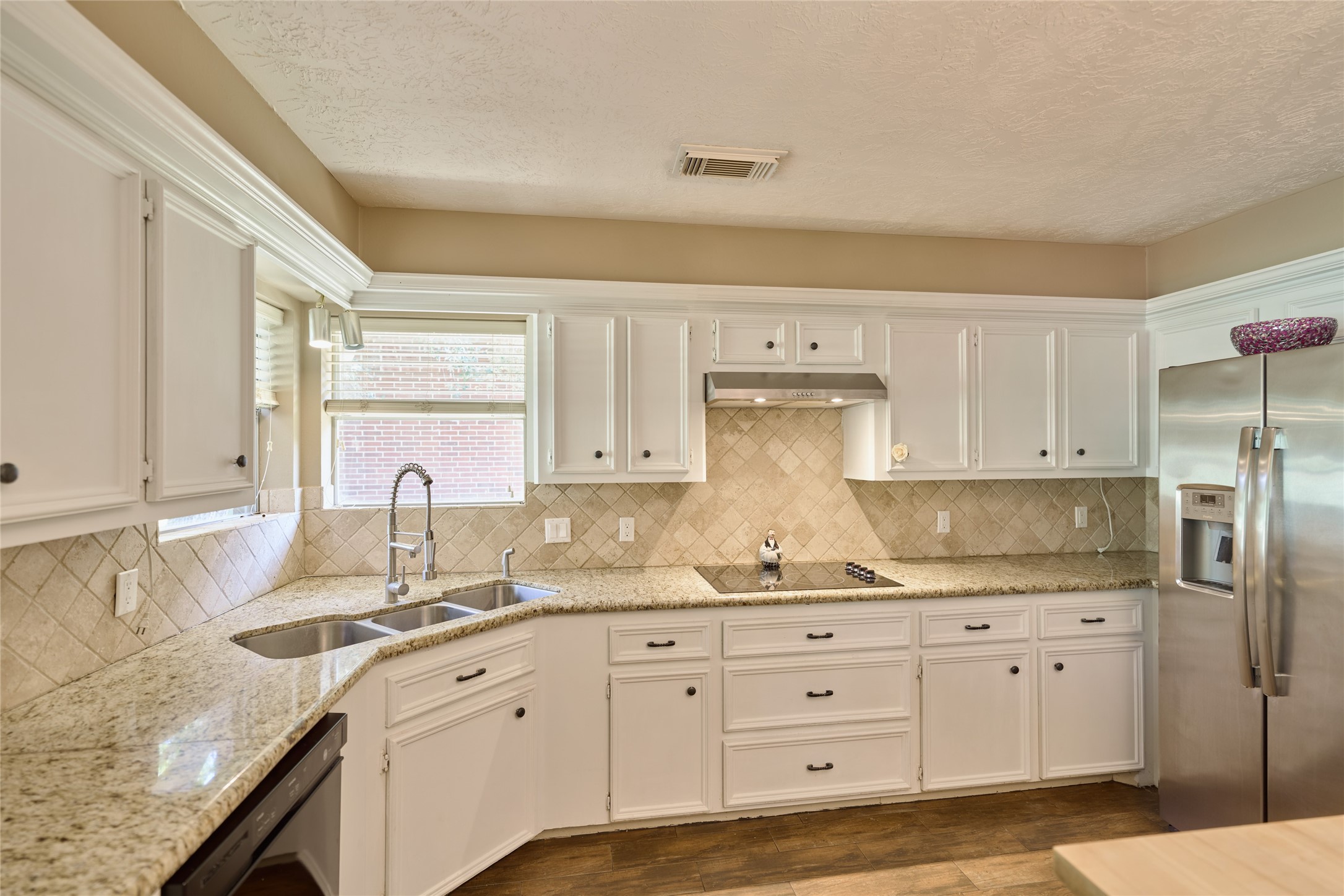 121 April Waters Drive N Property Photo 20