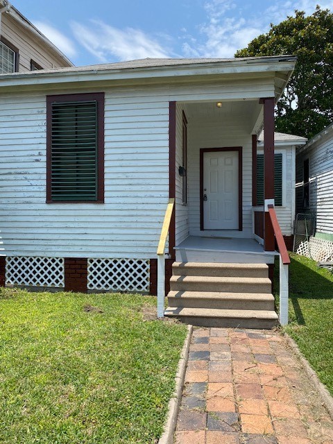 3914 Bernardo De Galvez Avenue Property Photo 1