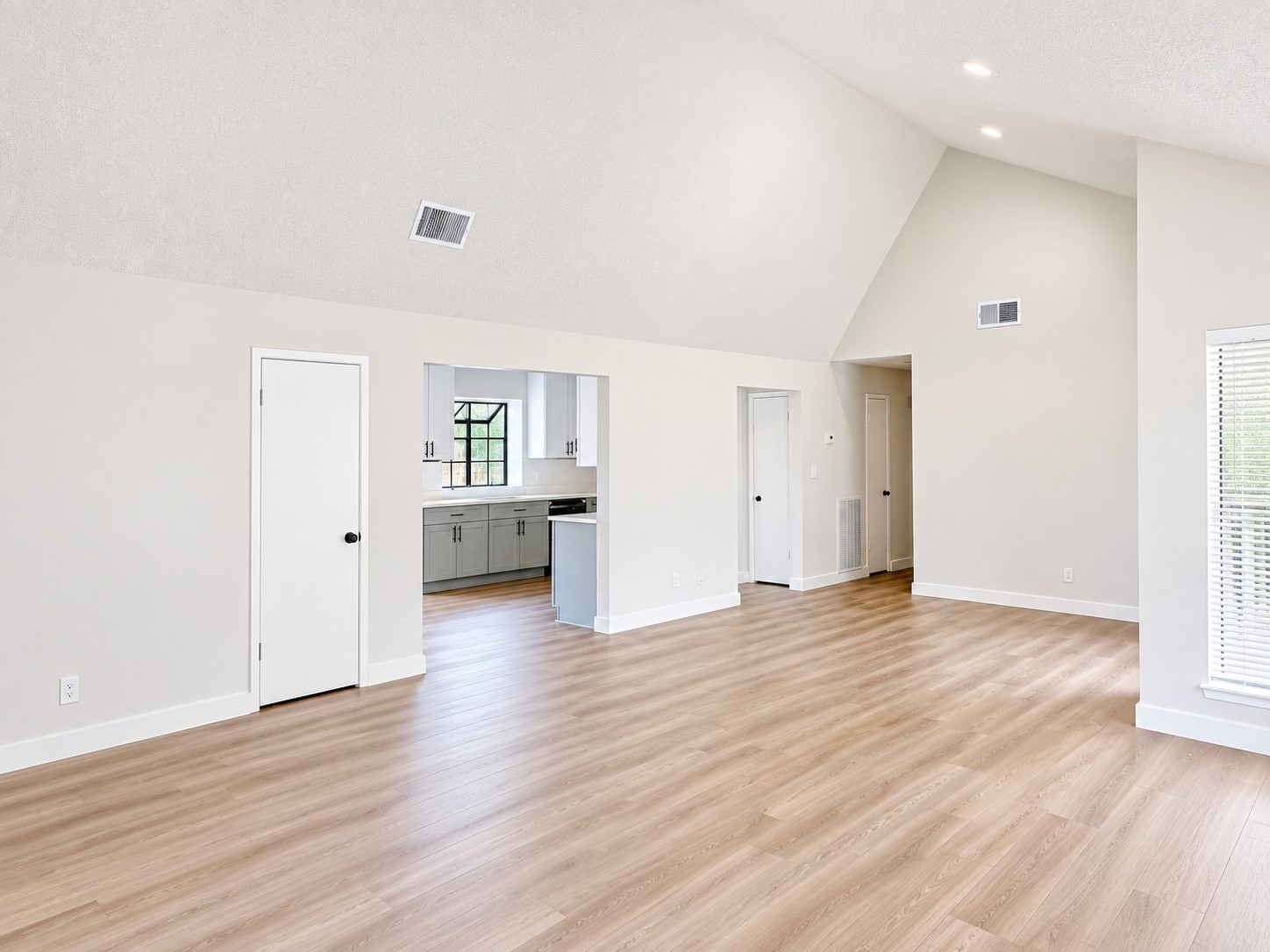 2226 Sunset Trail Property Photo 6