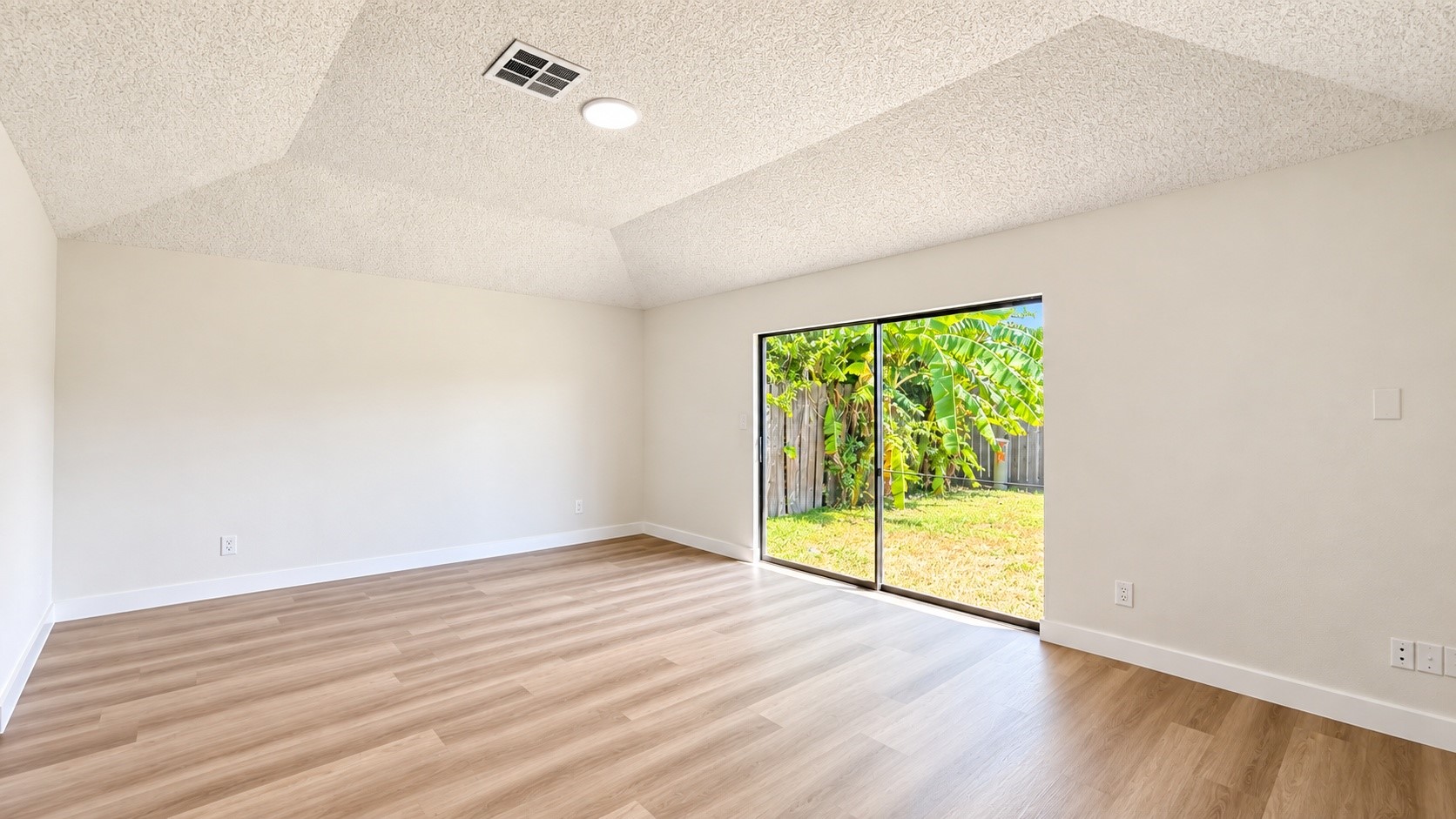 2226 Sunset Trail Property Photo 12