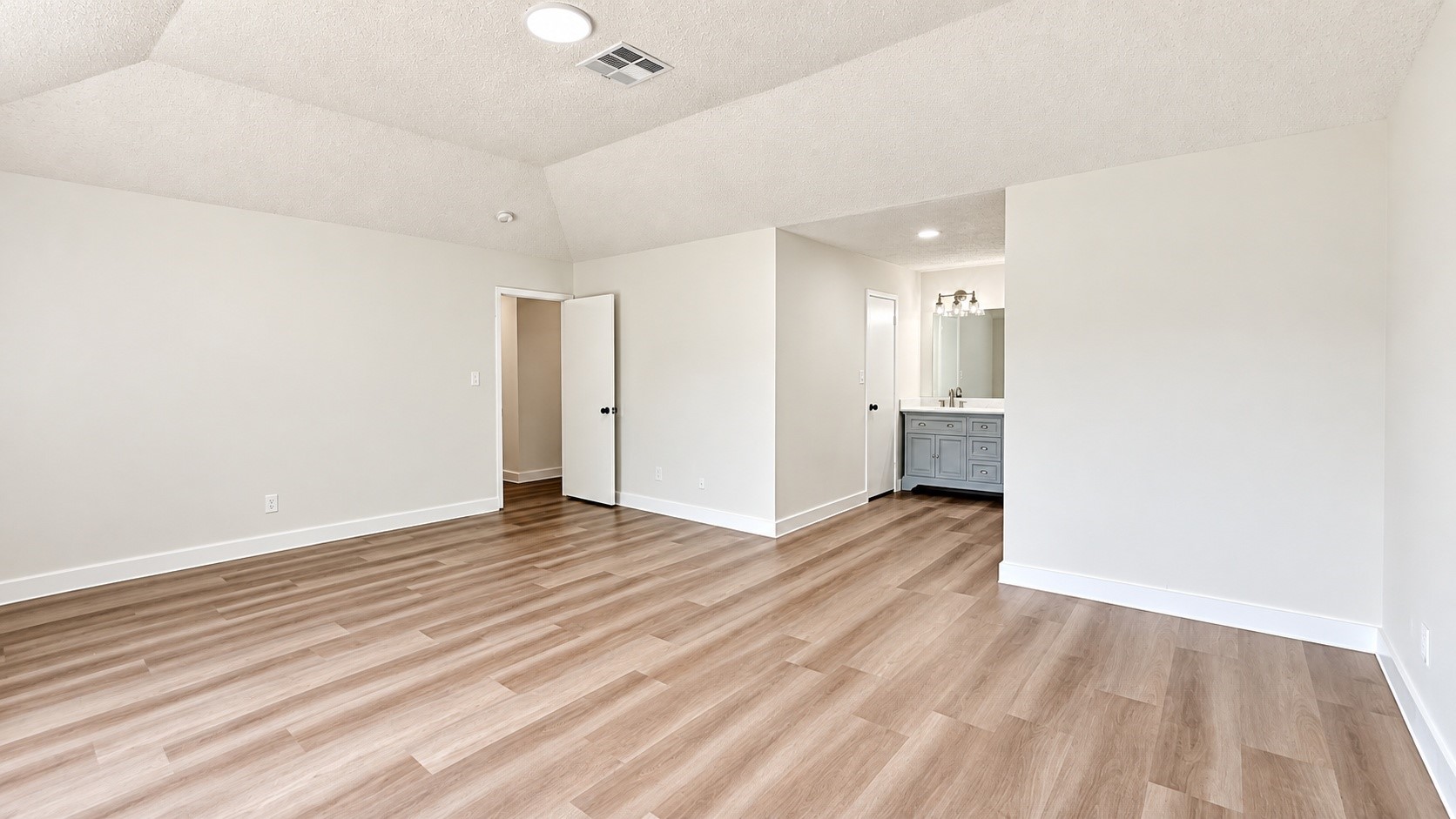 2226 Sunset Trail Property Photo 13