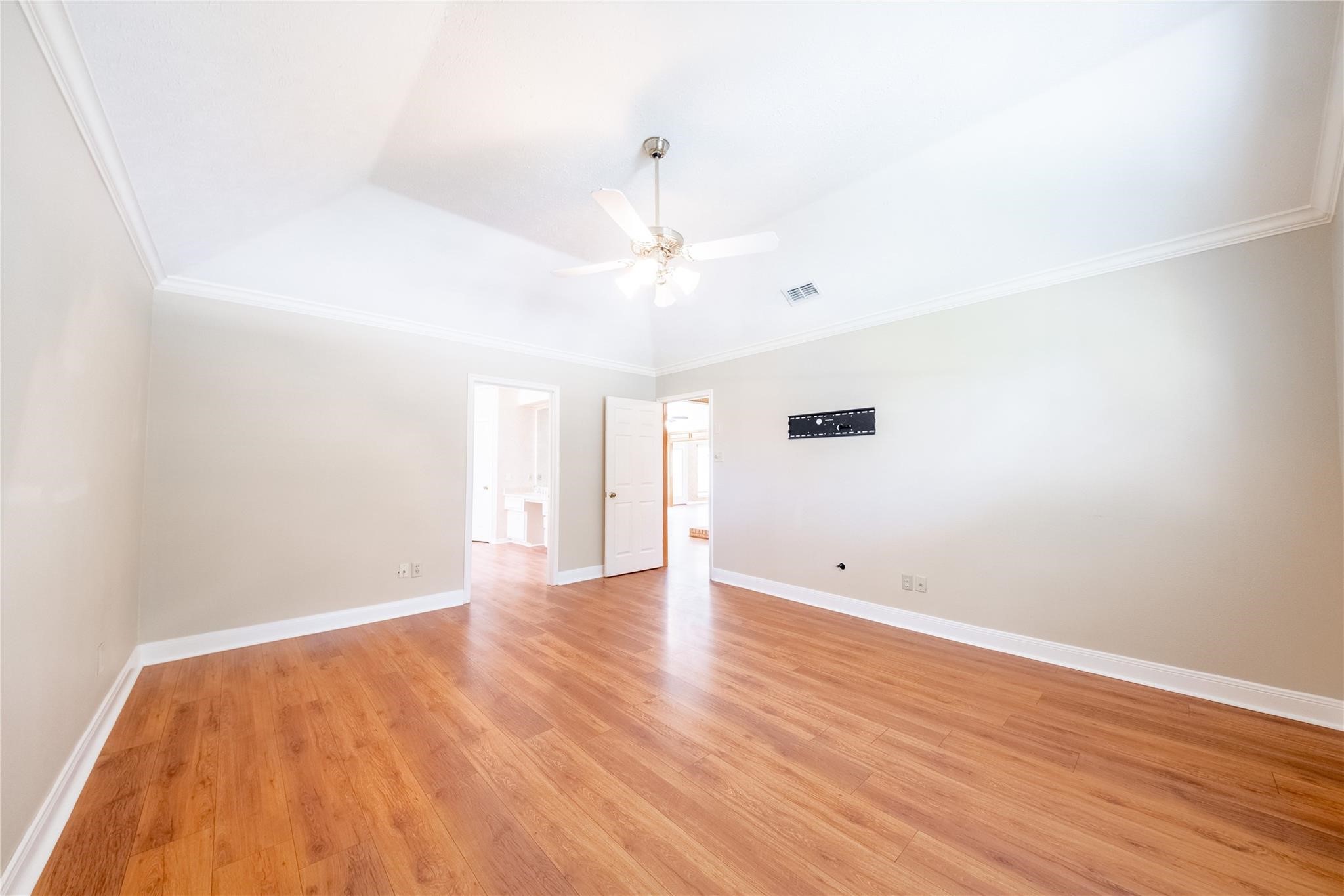 9107 Pine Stream Court Property Photo 14