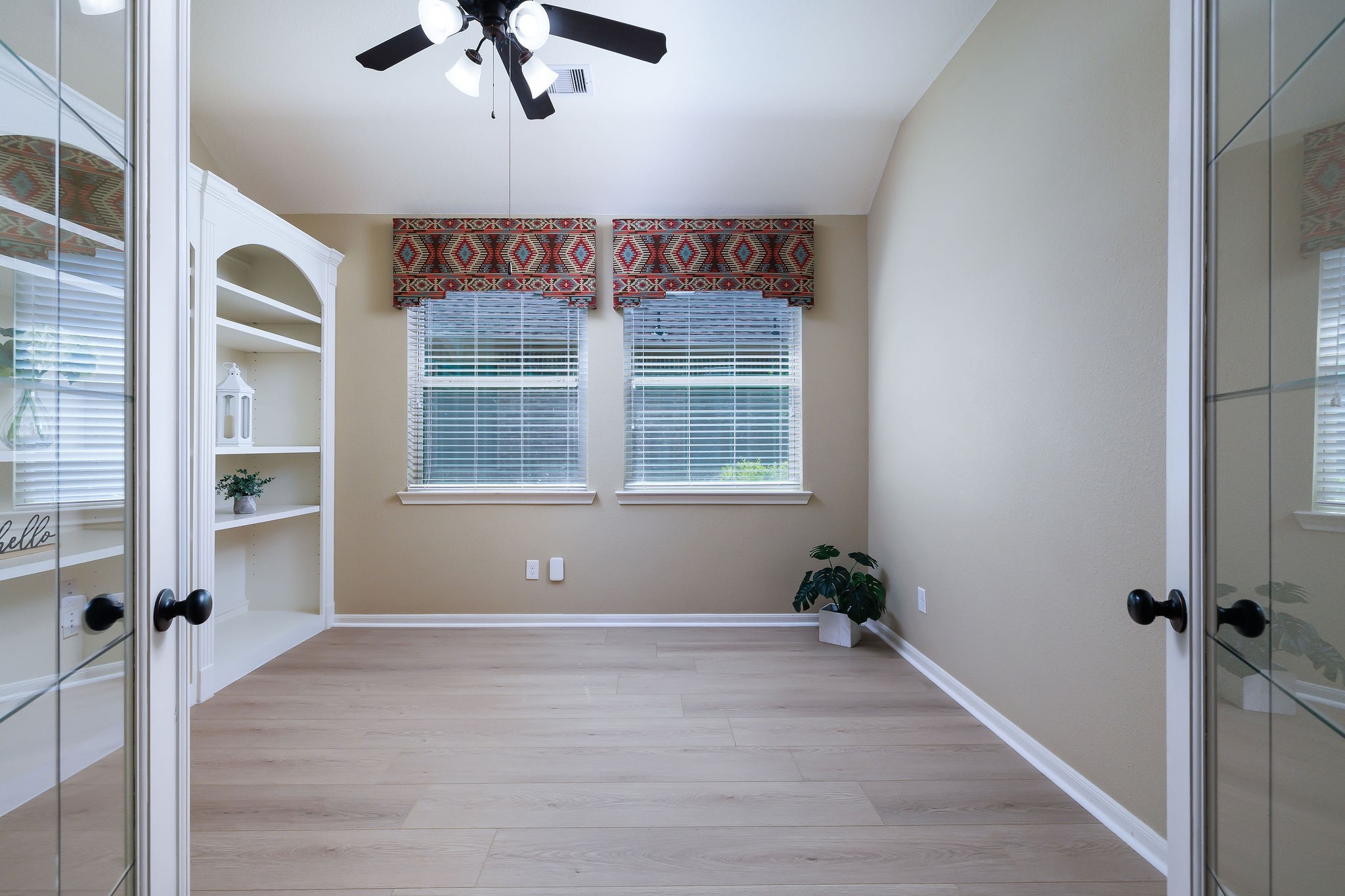 3573 Falcon Way Property Photo 16