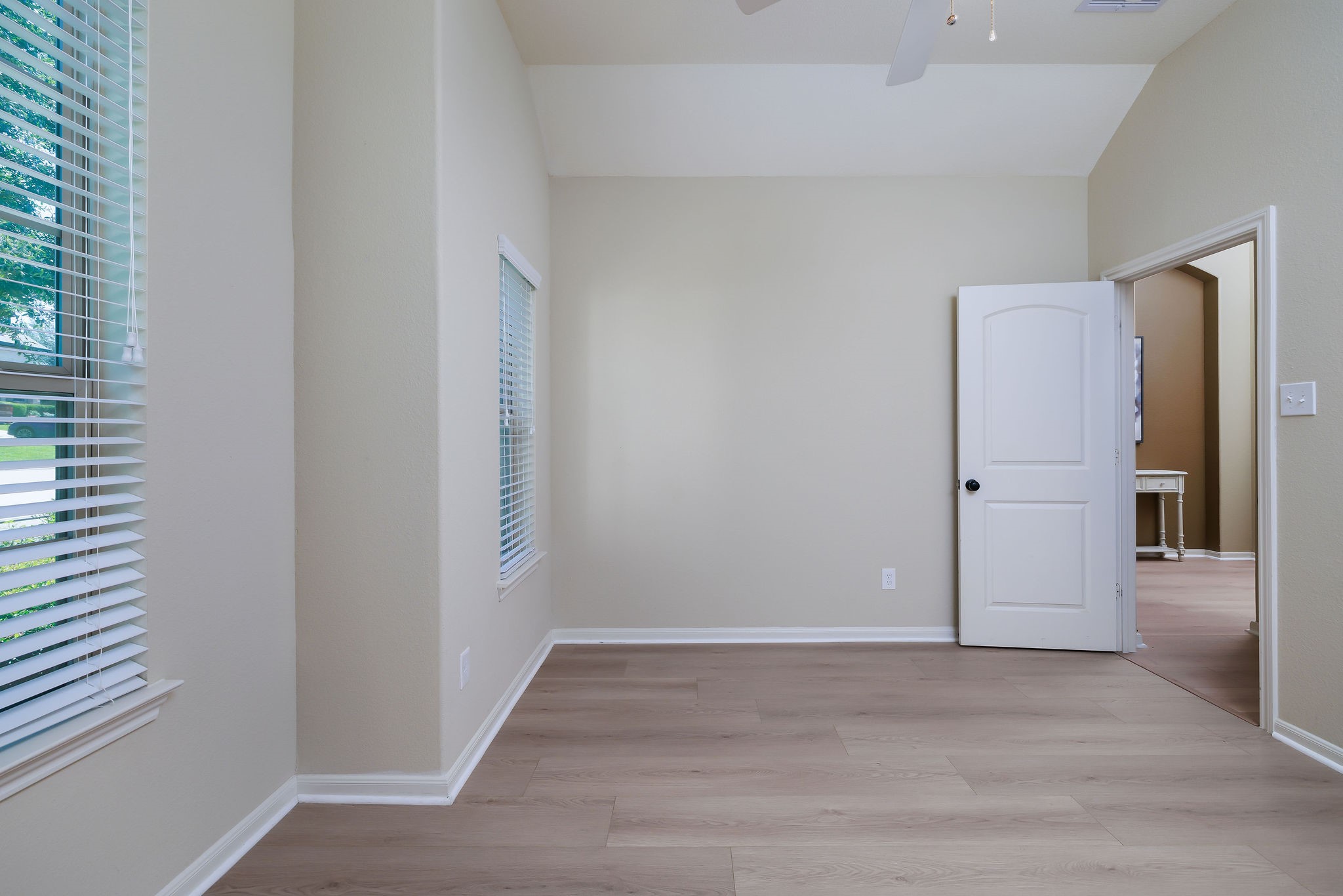 3573 Falcon Way Property Photo 22
