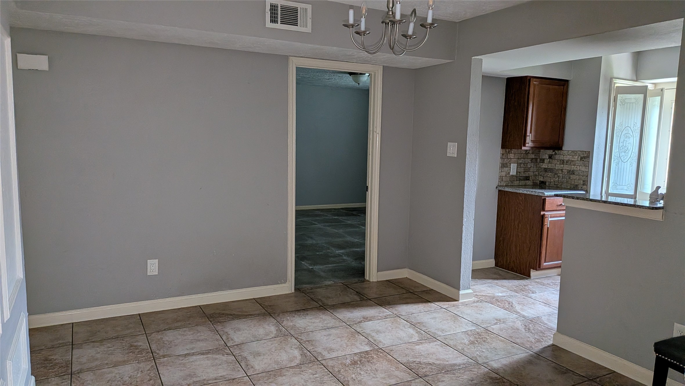 8314 Beechnut Street Property Photo 6