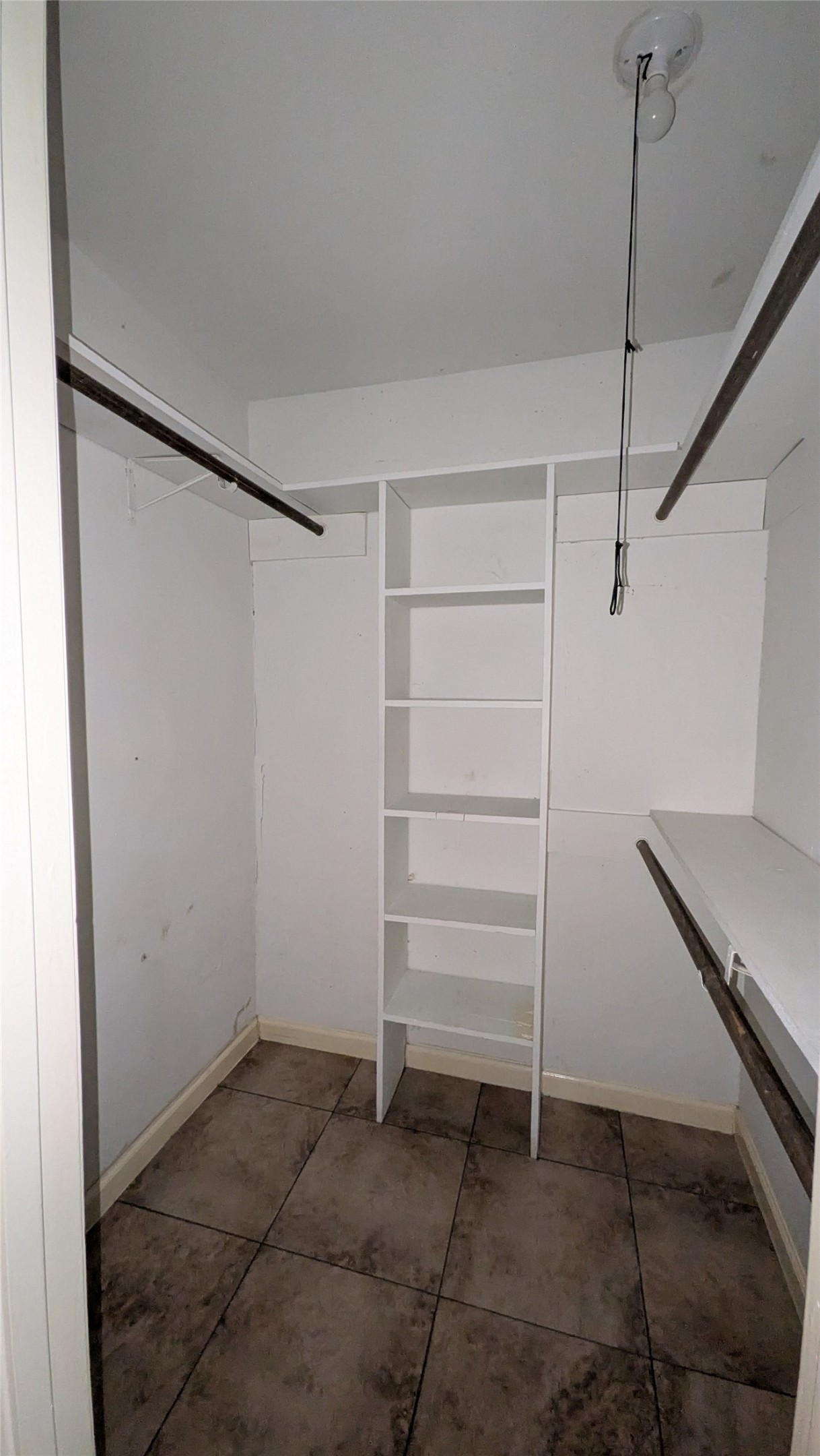 8314 Beechnut Street Property Photo 8