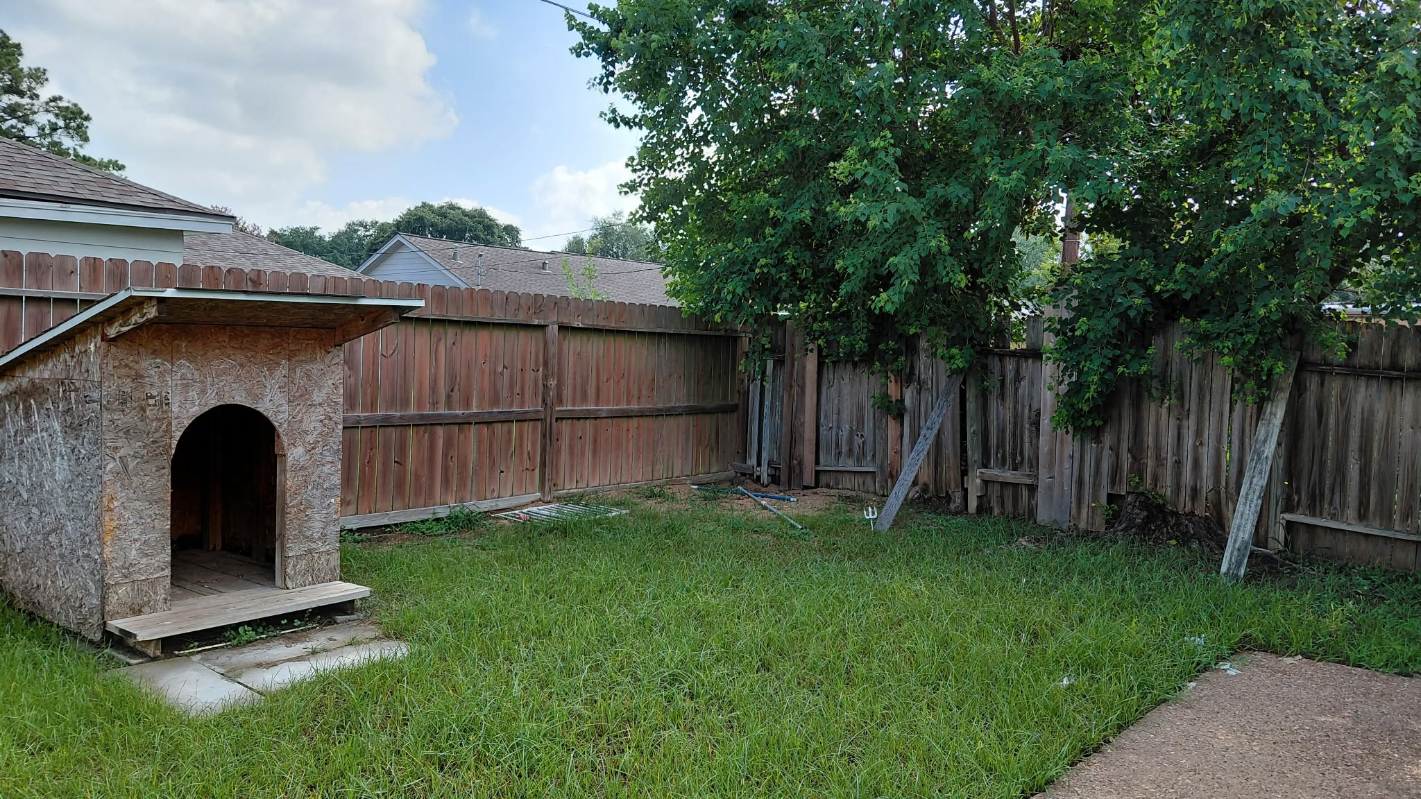 8314 Beechnut Street Property Photo 14