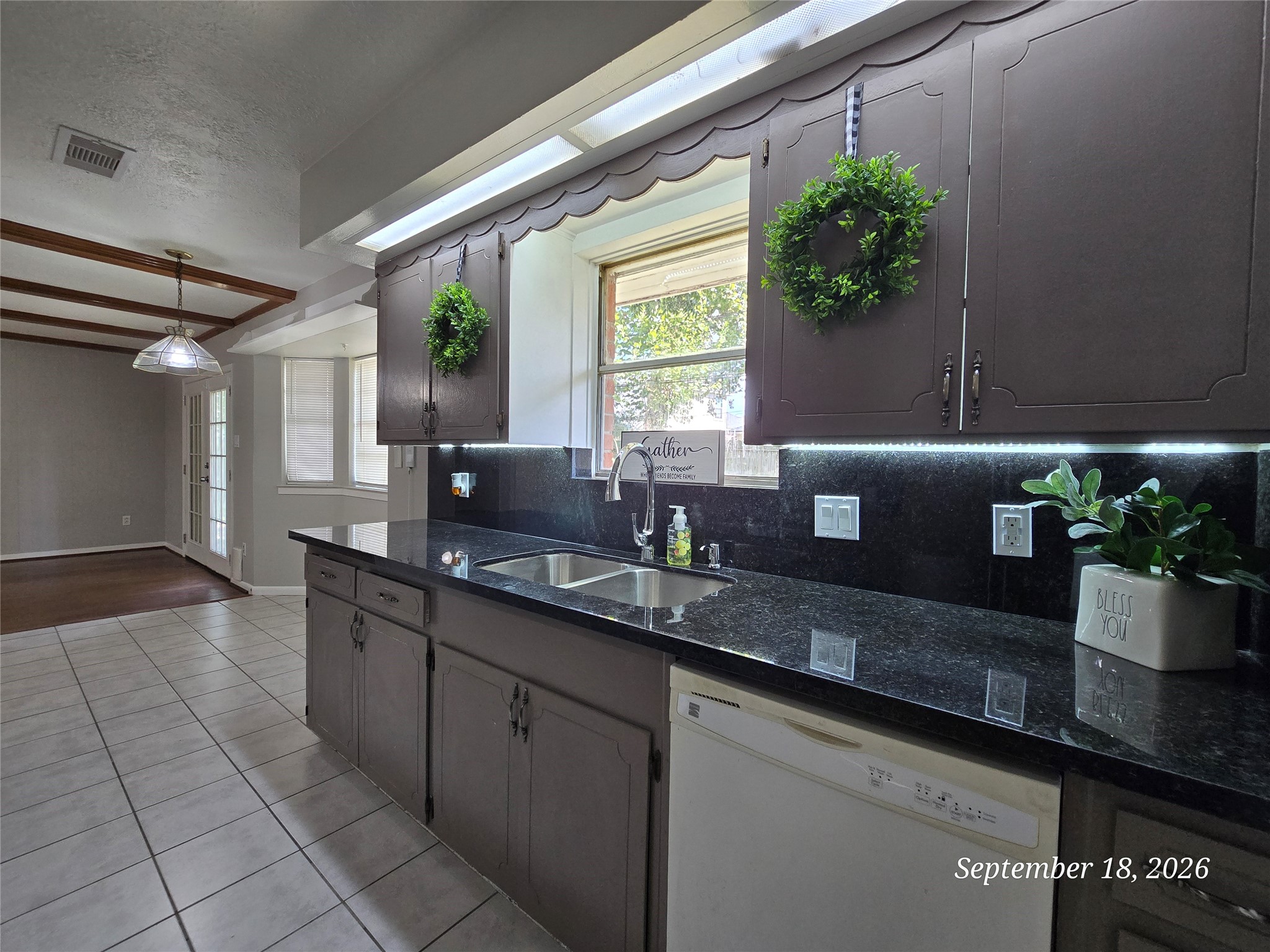 11027 Caribbean Lane Property Photo 10