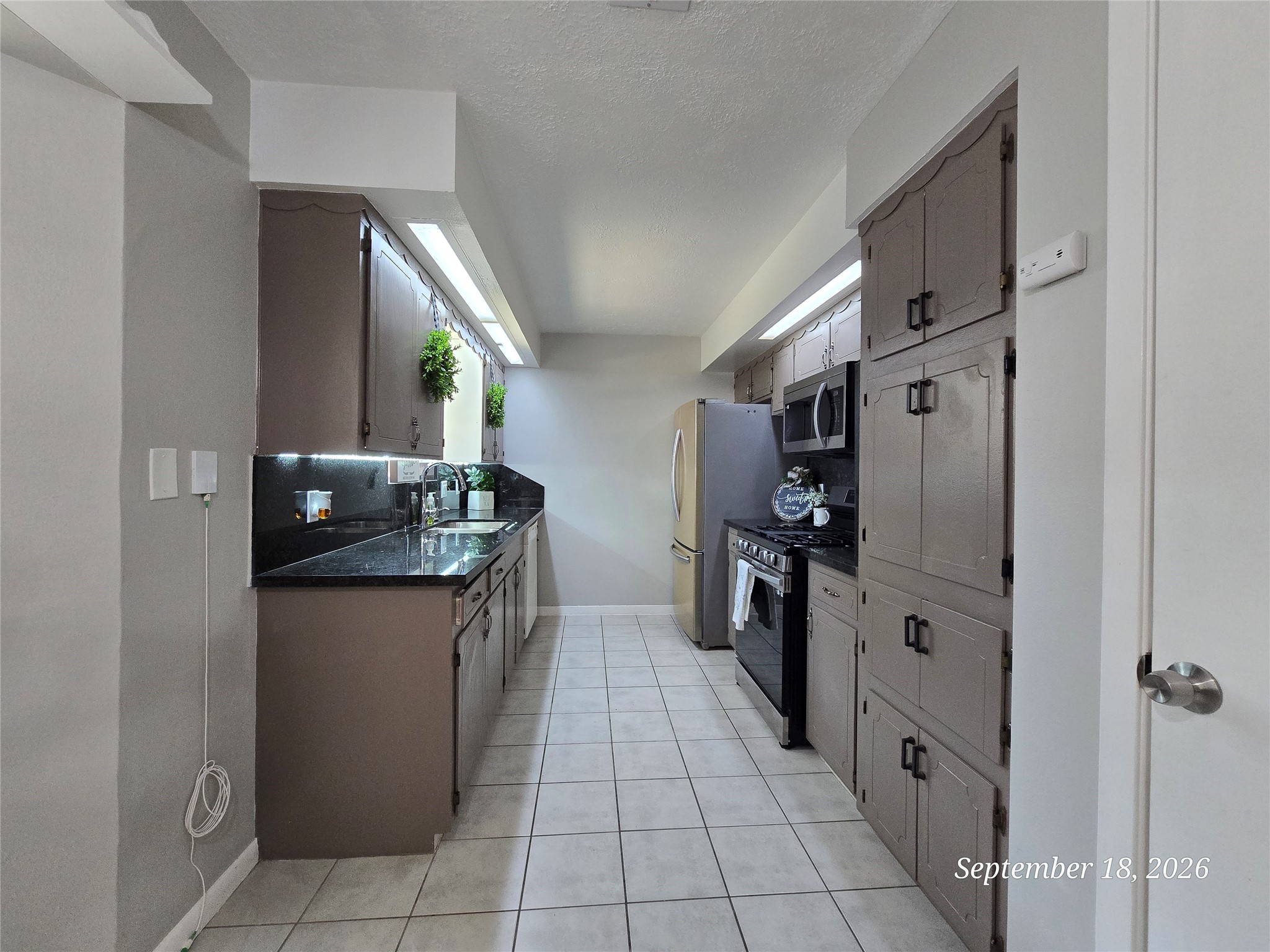 11027 Caribbean Lane Property Photo 11