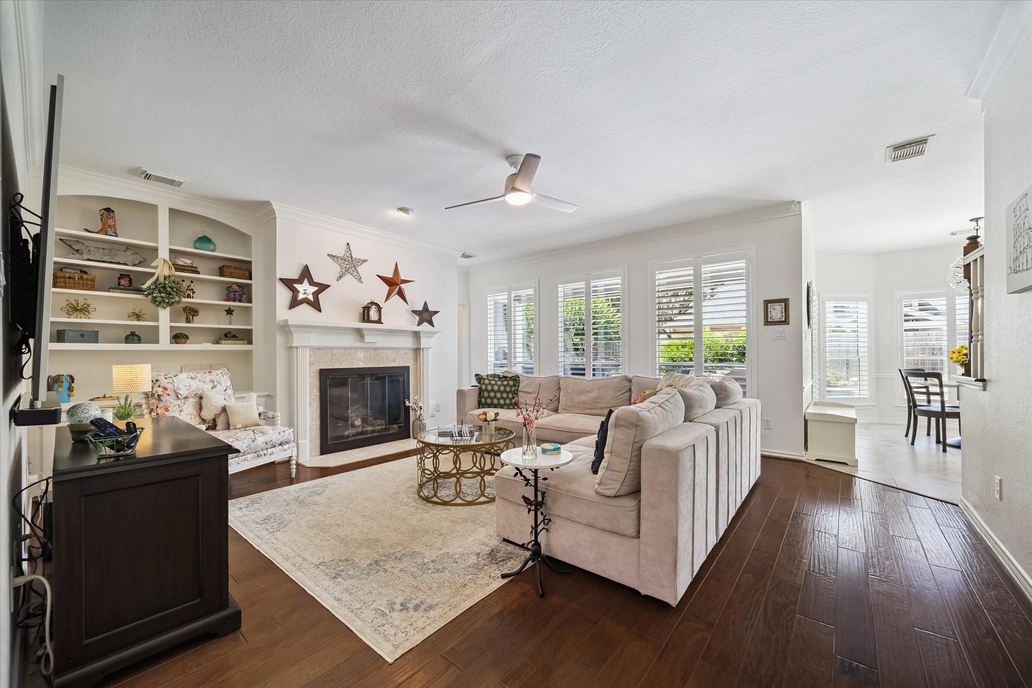26 Epping Forest Way Property Photo 7