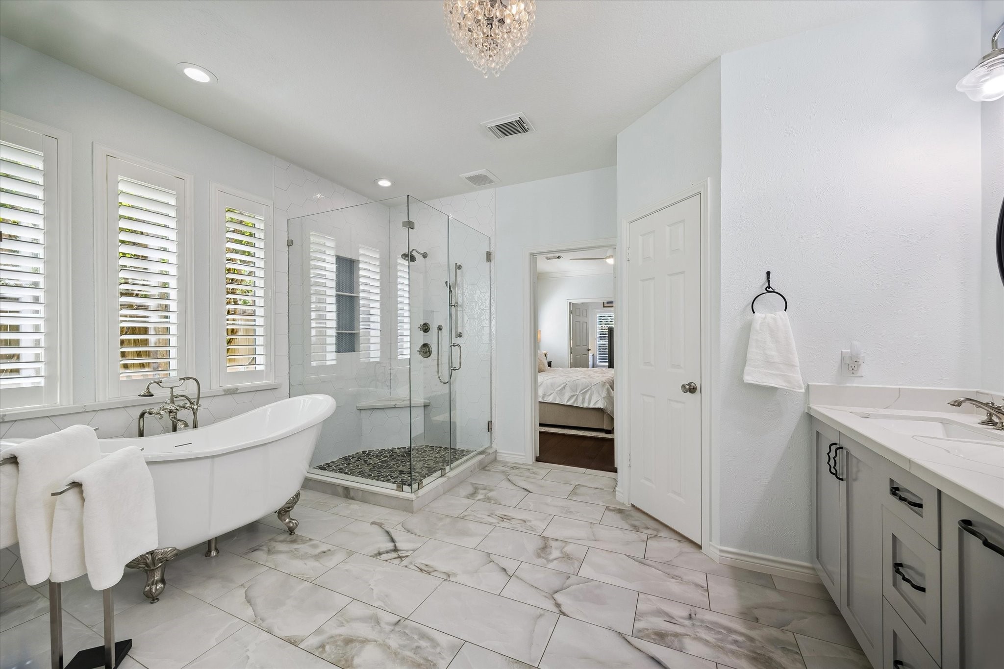 26 Epping Forest Way Property Photo 16
