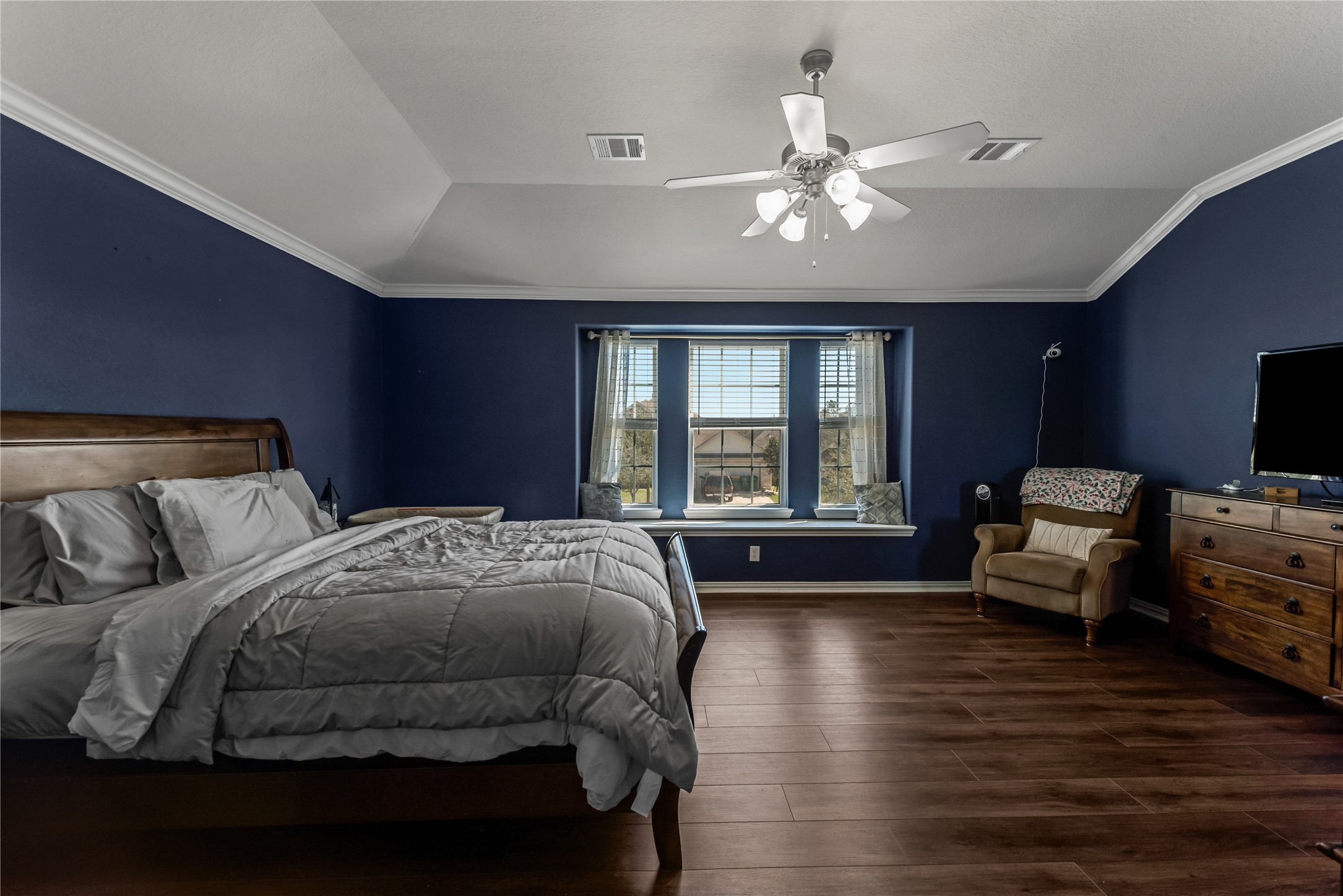 512 Forest Village Circle Property Photo 22