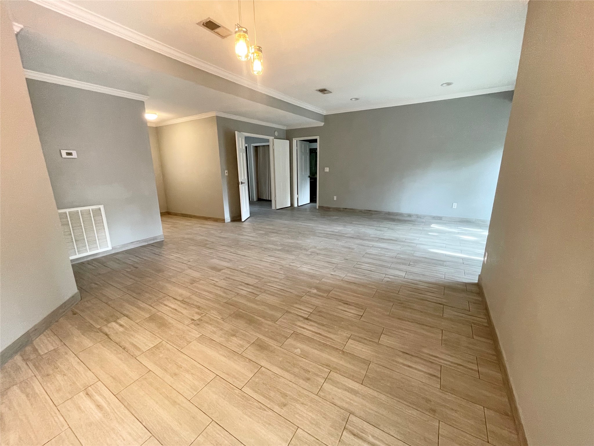 8318 Hot Springs Drive Property Photo 11