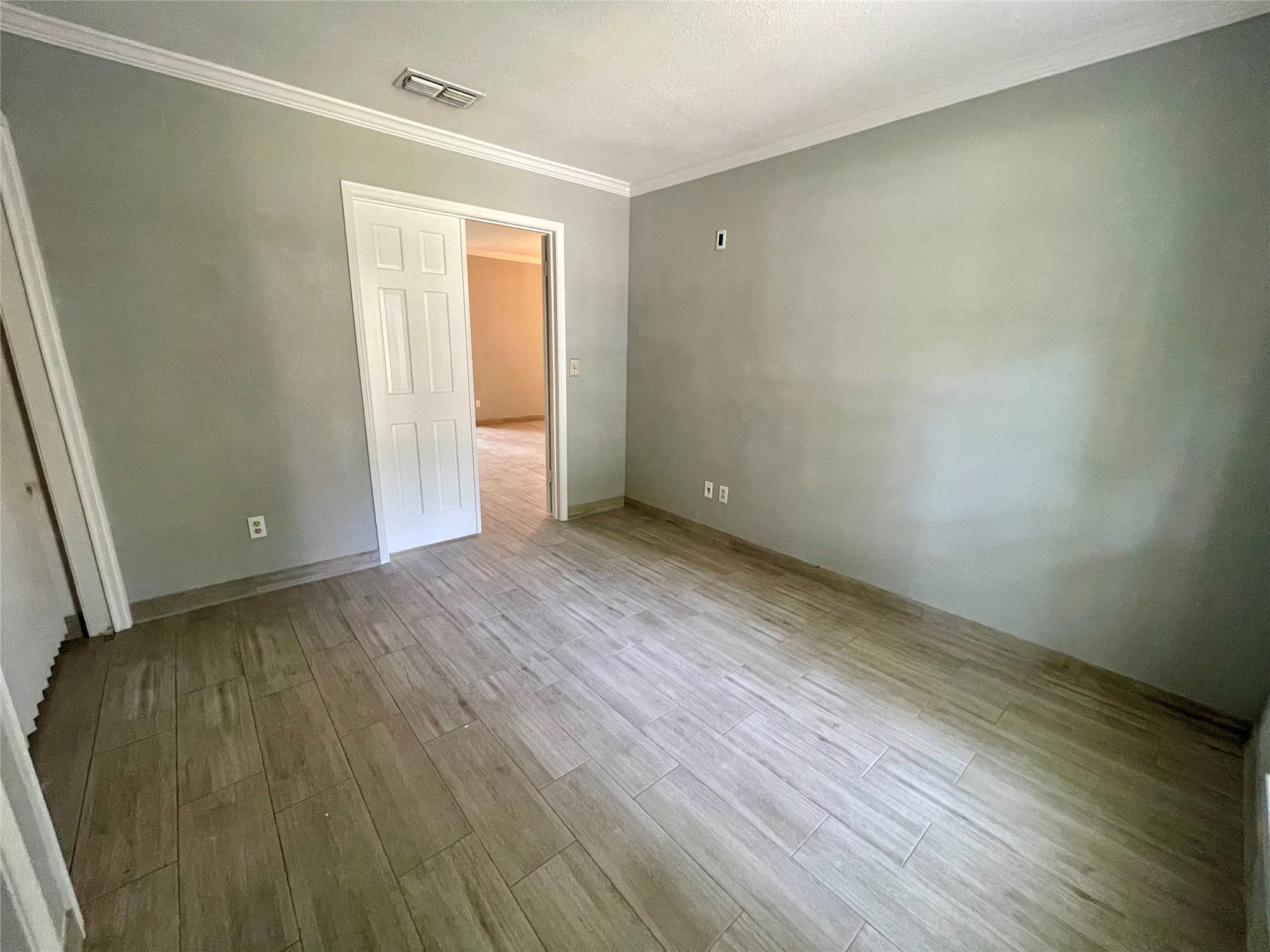 8318 Hot Springs Drive Property Photo 15
