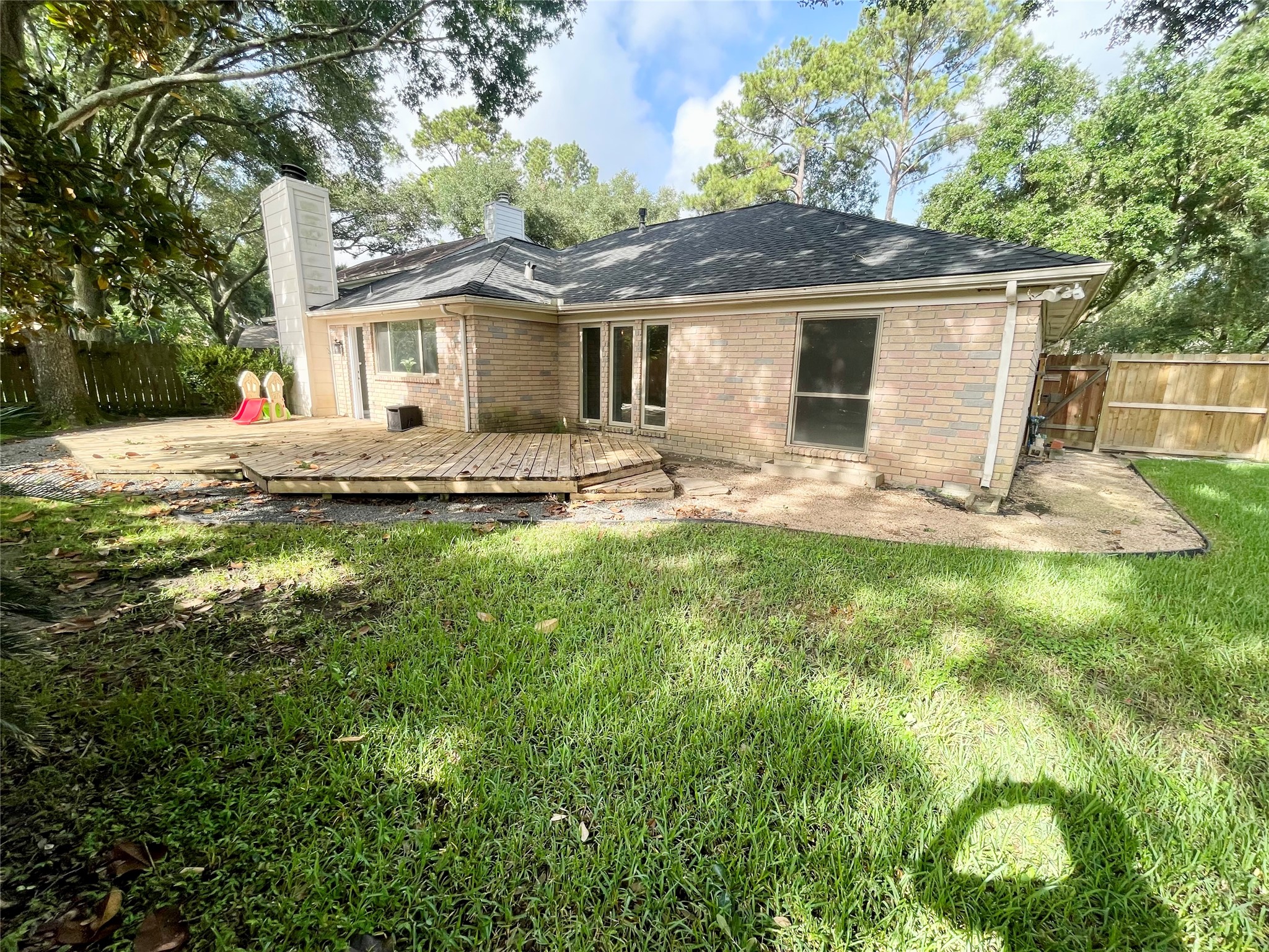 8318 Hot Springs Drive Property Photo 18
