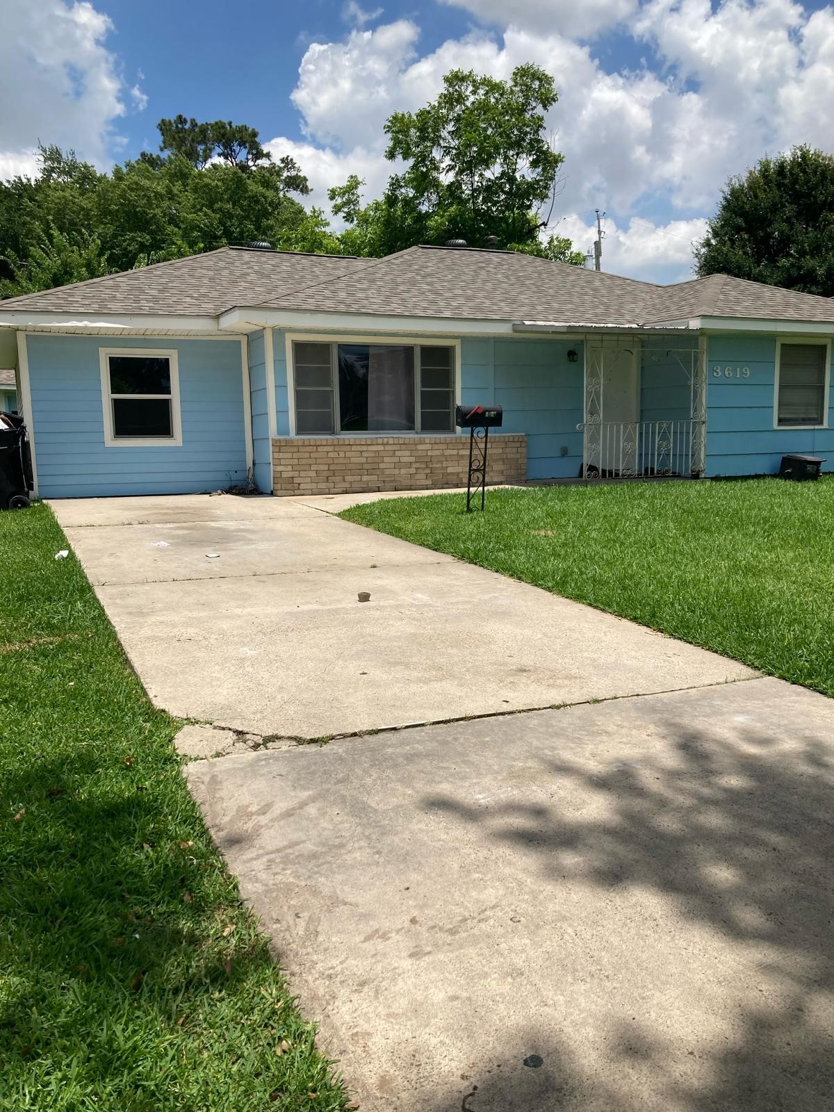 3619 Penwood Way Property Photo 2