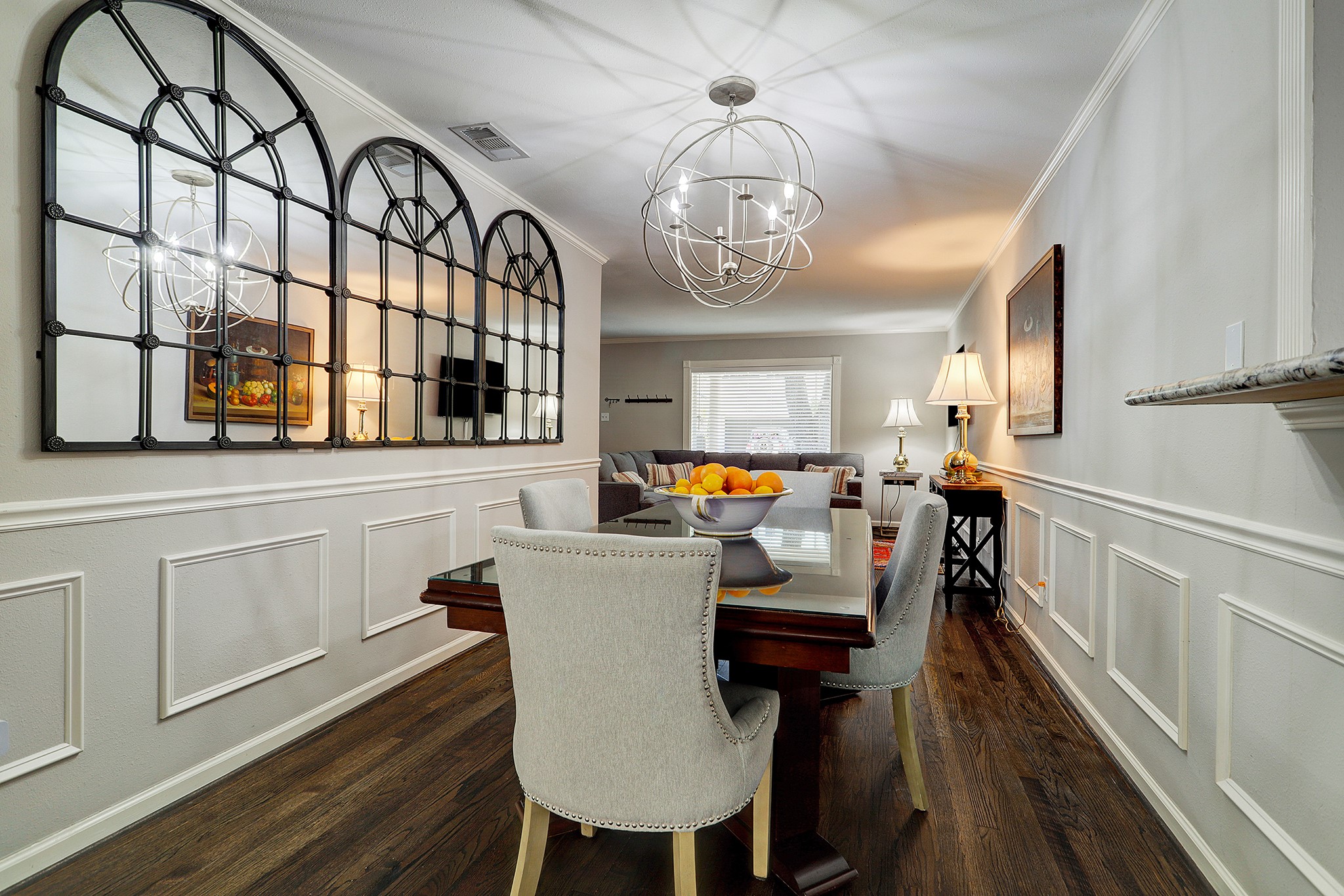 2619 Eastgrove Lane Property Photo 5