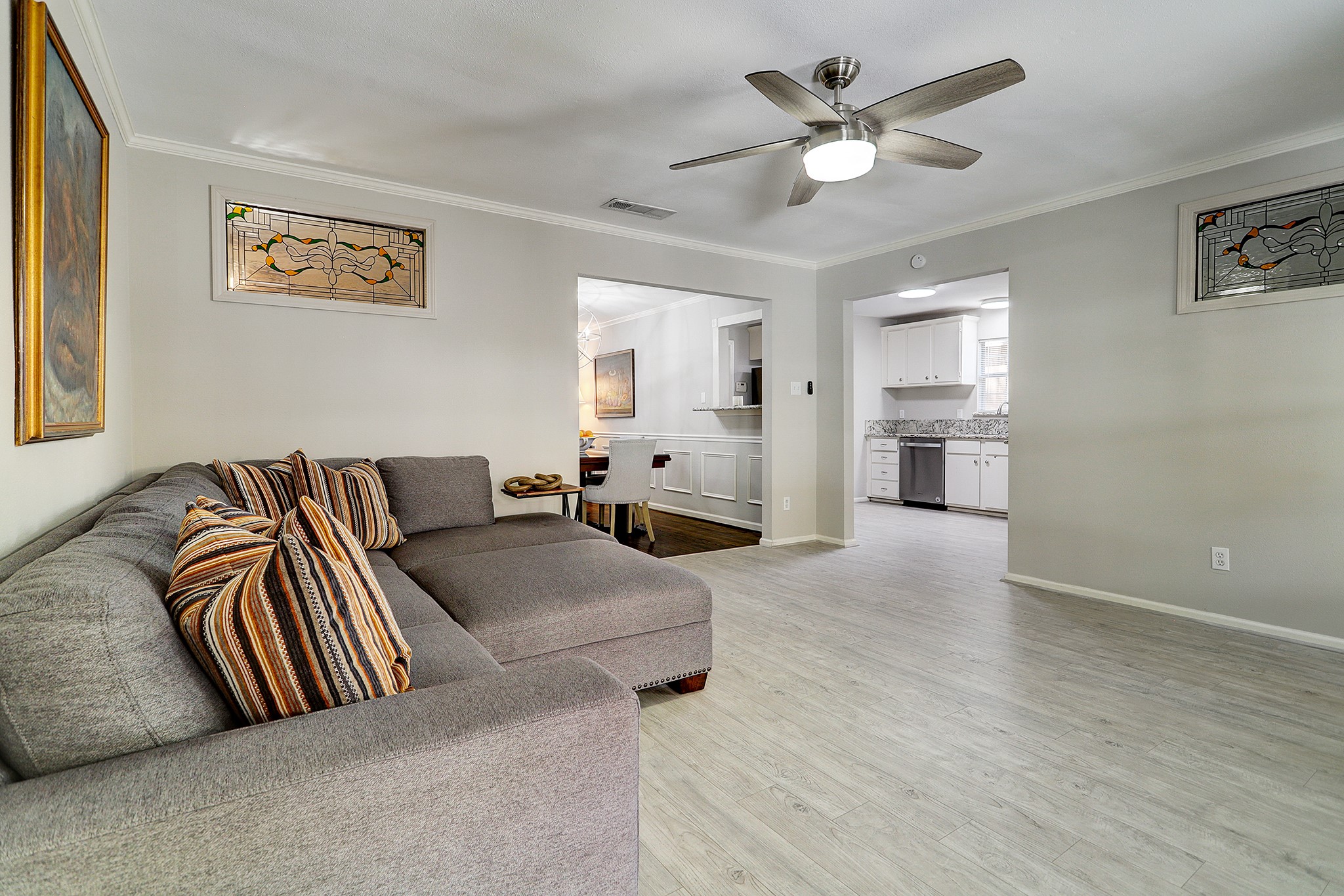 2619 Eastgrove Lane Property Photo 6