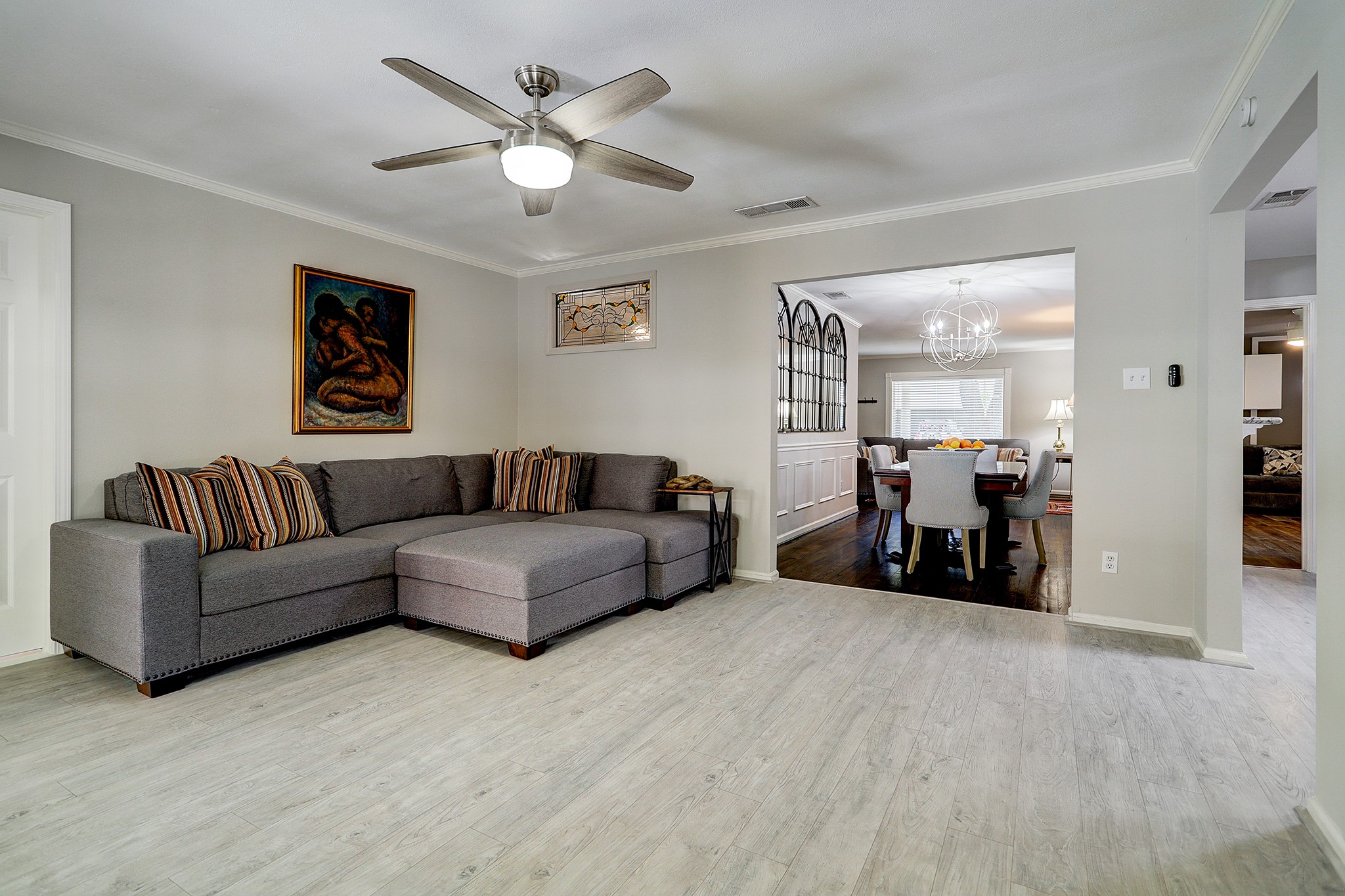 2619 Eastgrove Lane Property Photo 7