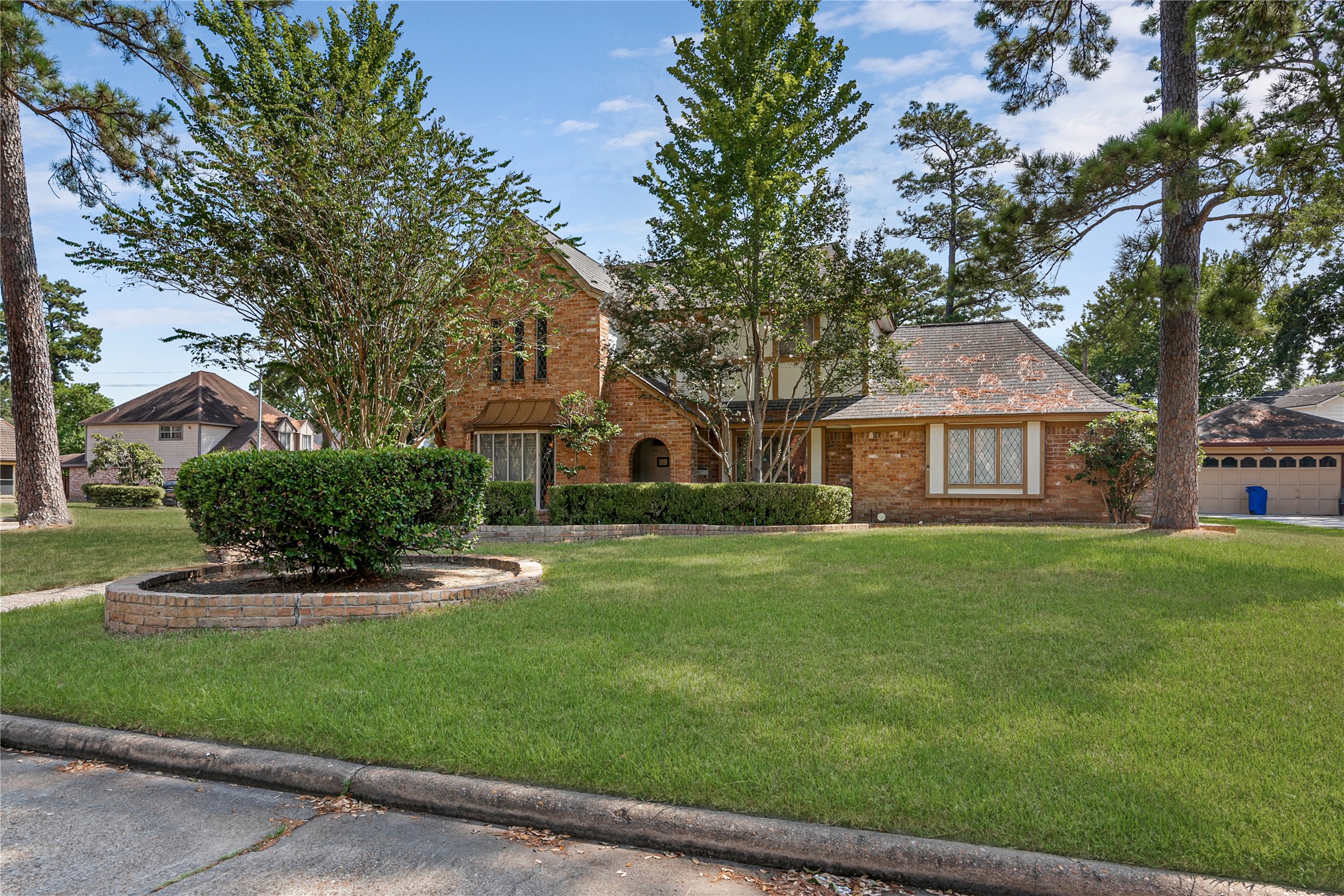 14722 Falling Creek Drive Property Photo 9