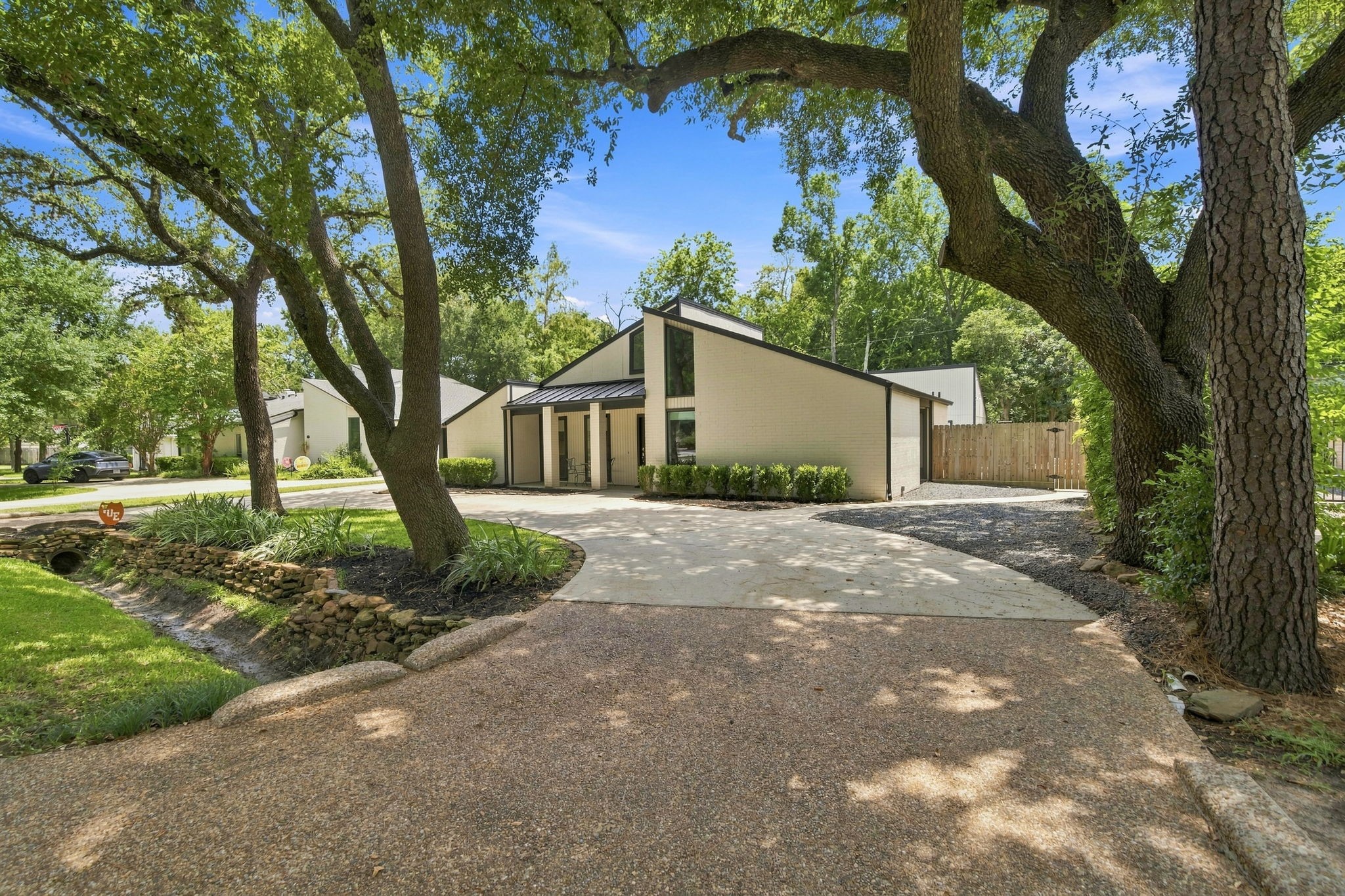 8849 Larston Street Property Photo 2