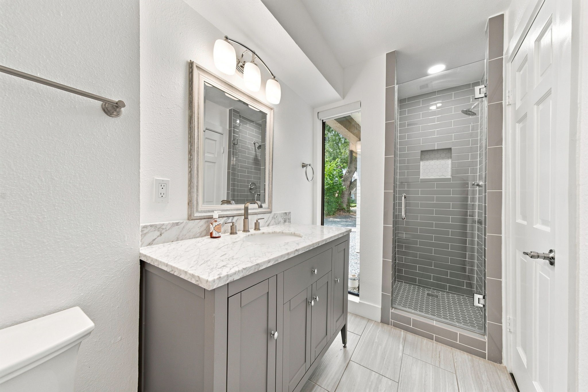 8849 Larston Street Property Photo 6