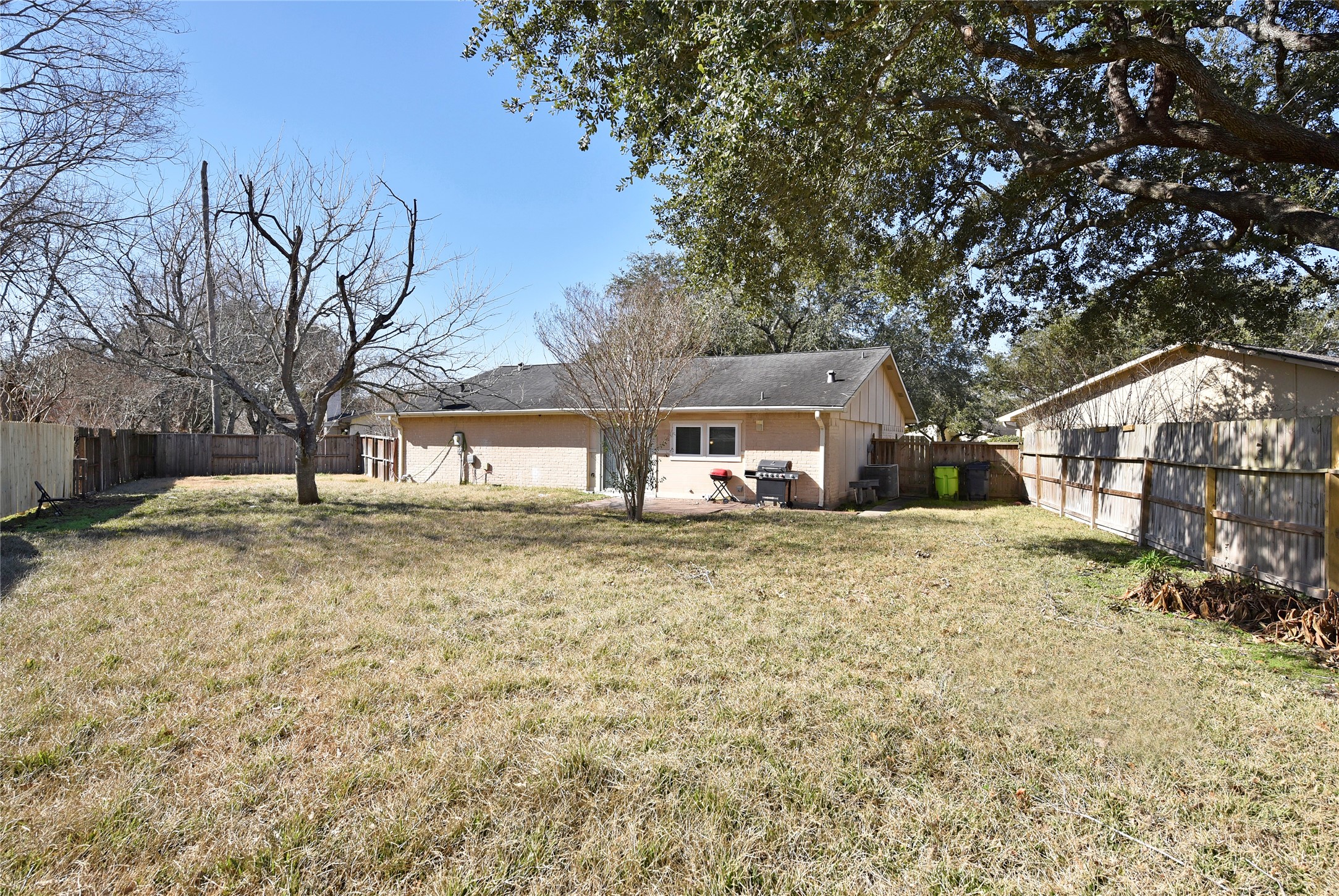2207 Woodglen Drive Property Photo 26