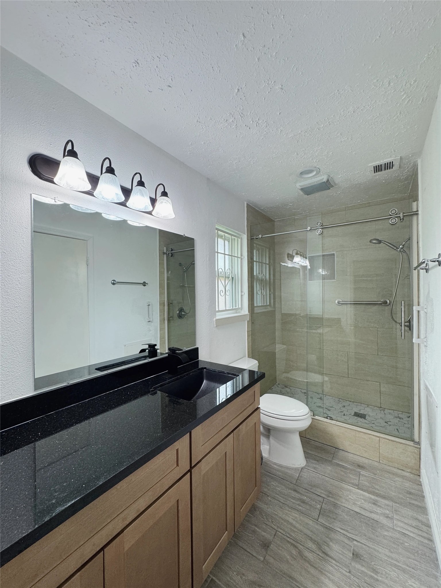 12931 Becklin Lane Property Photo 7