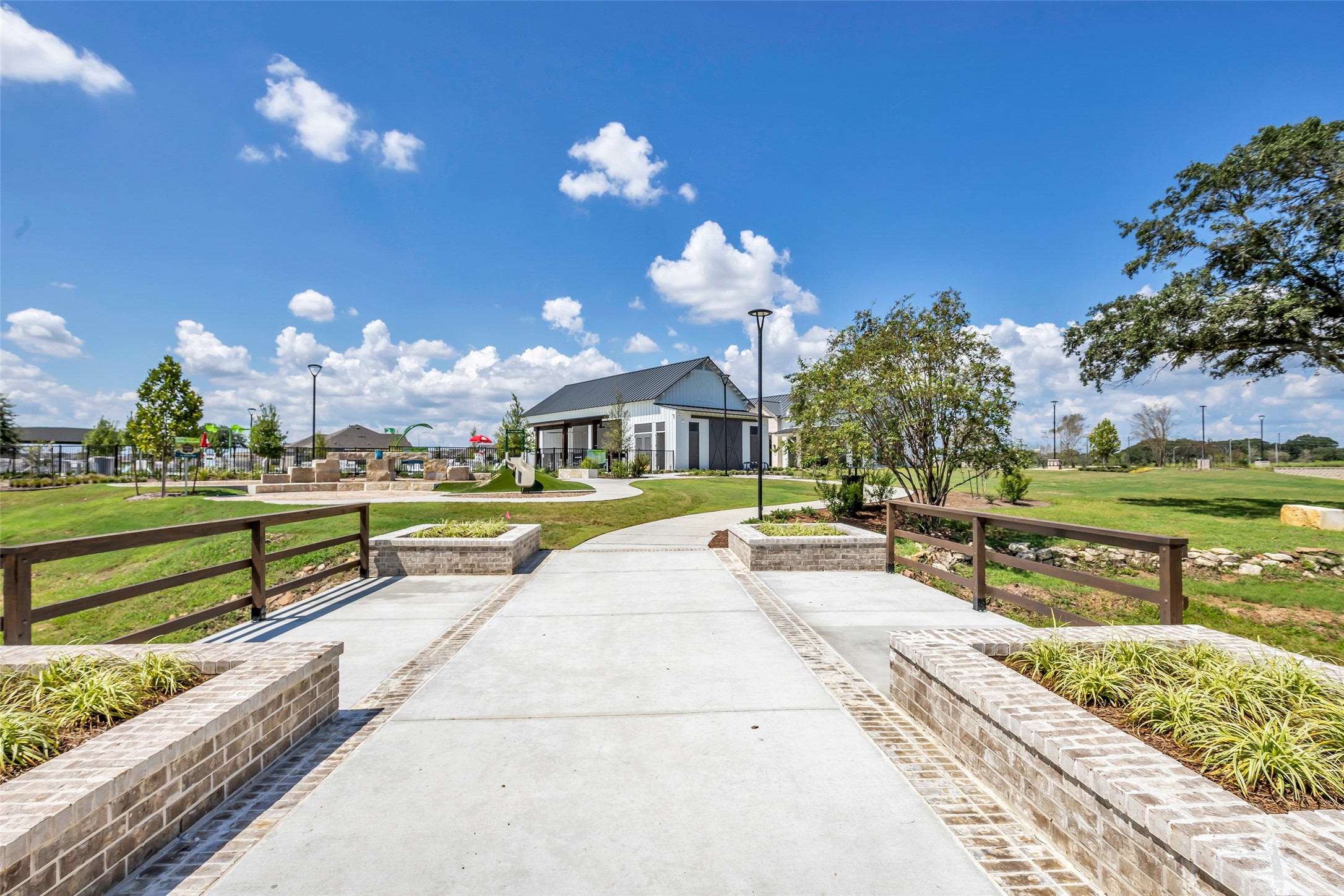 29527 Saddleview Drive Property Photo 19