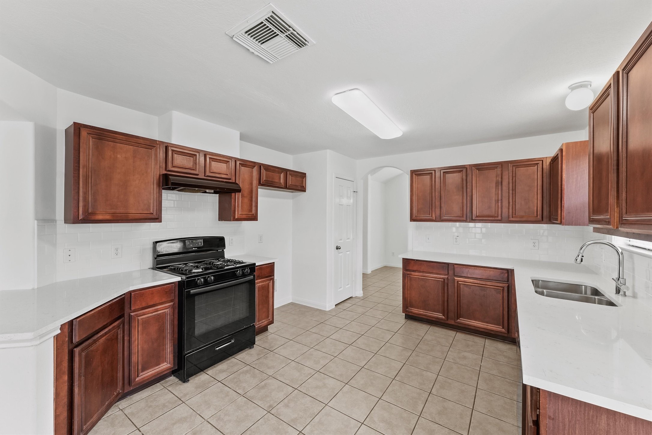 25107 Clover Ranch Drive Property Photo 1