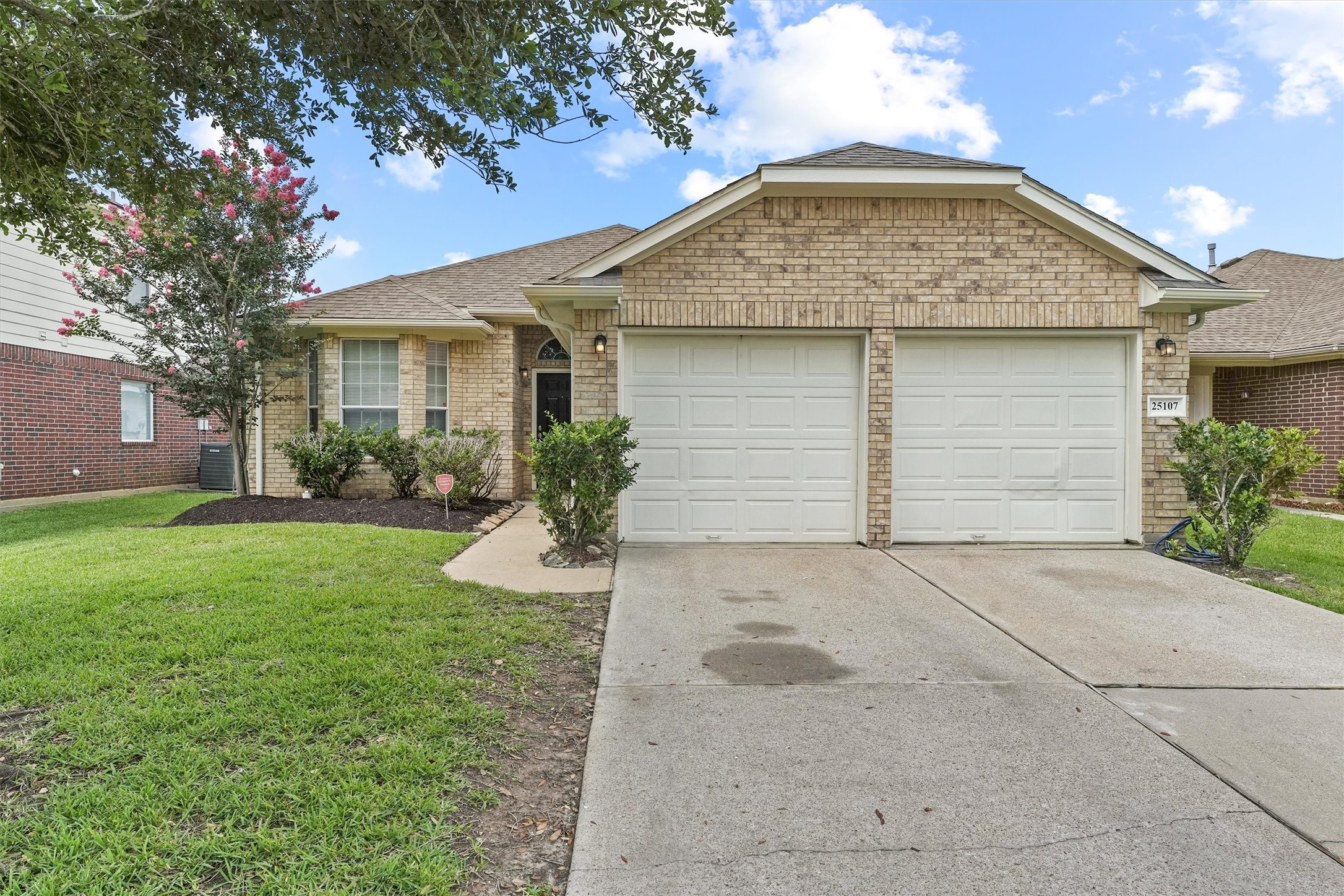 25107 Clover Ranch Drive Property Photo 2