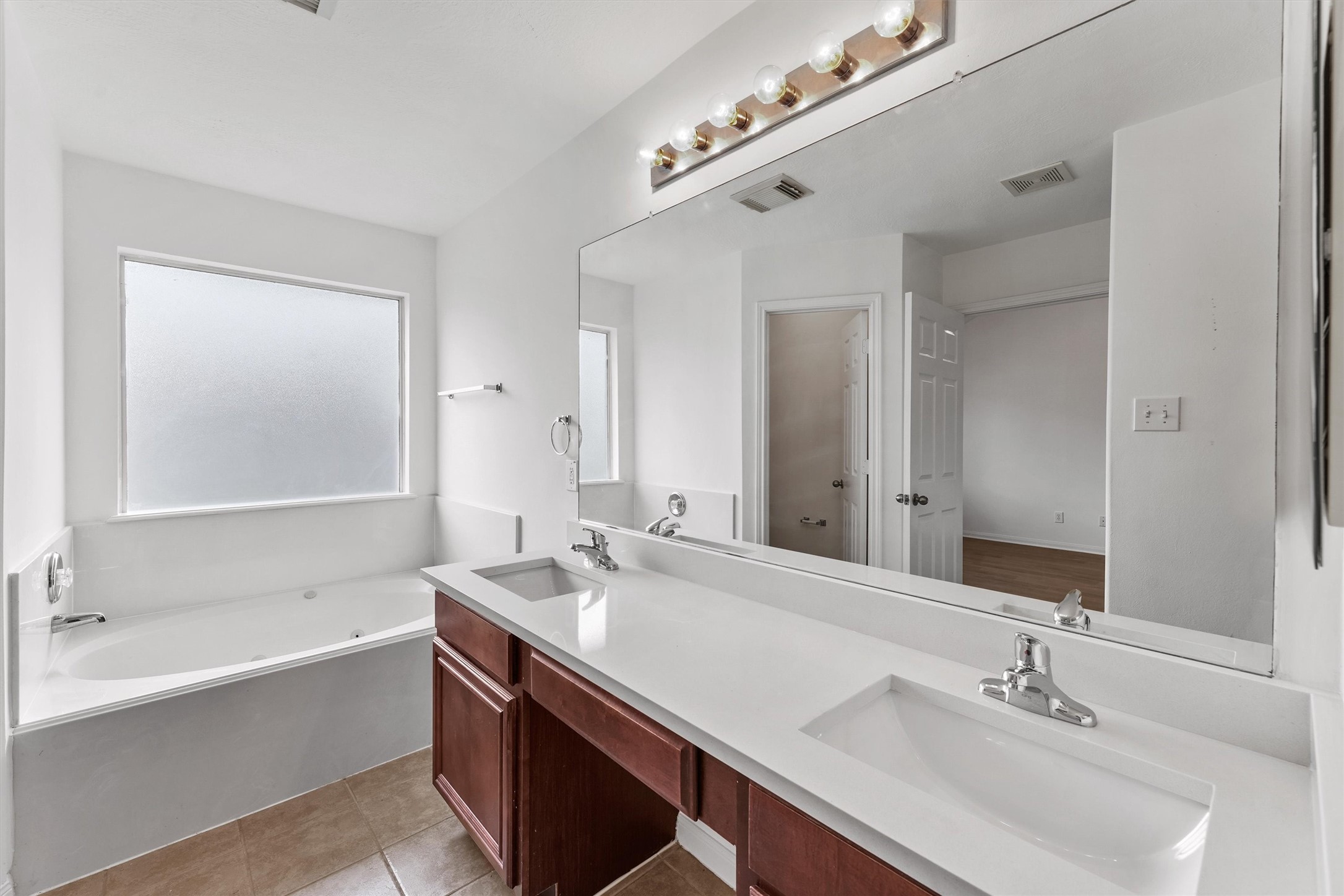 25107 Clover Ranch Drive Property Photo 11