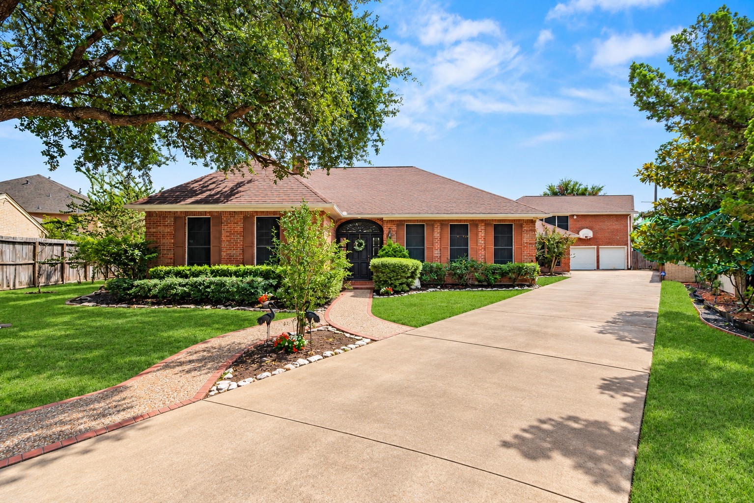 8115 Meadow Crest Street Property Photo 1
